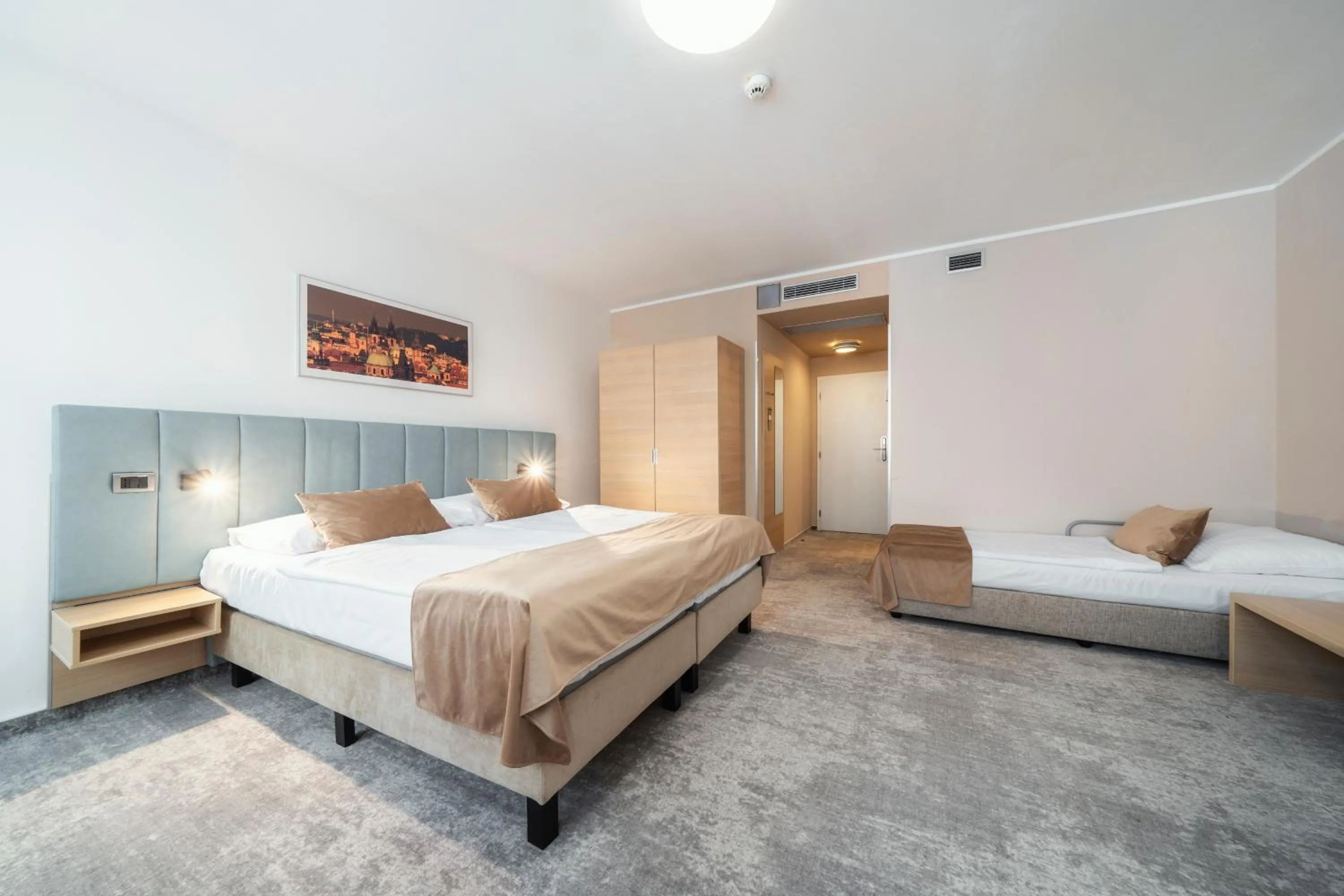 Photo of the whole room, Bed in Hotel Ehrlich Prague