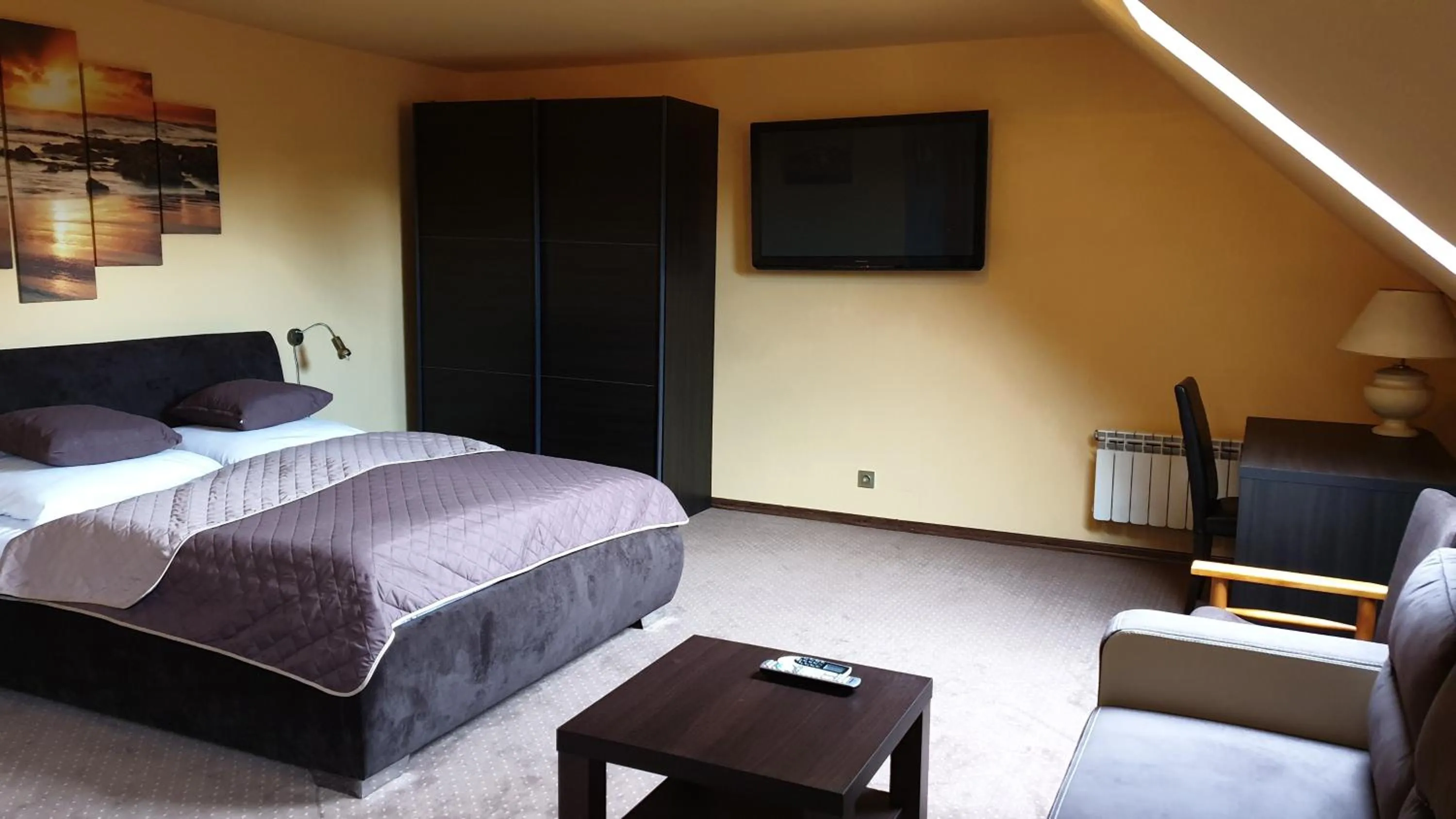 Bed in Hotel Grodzki