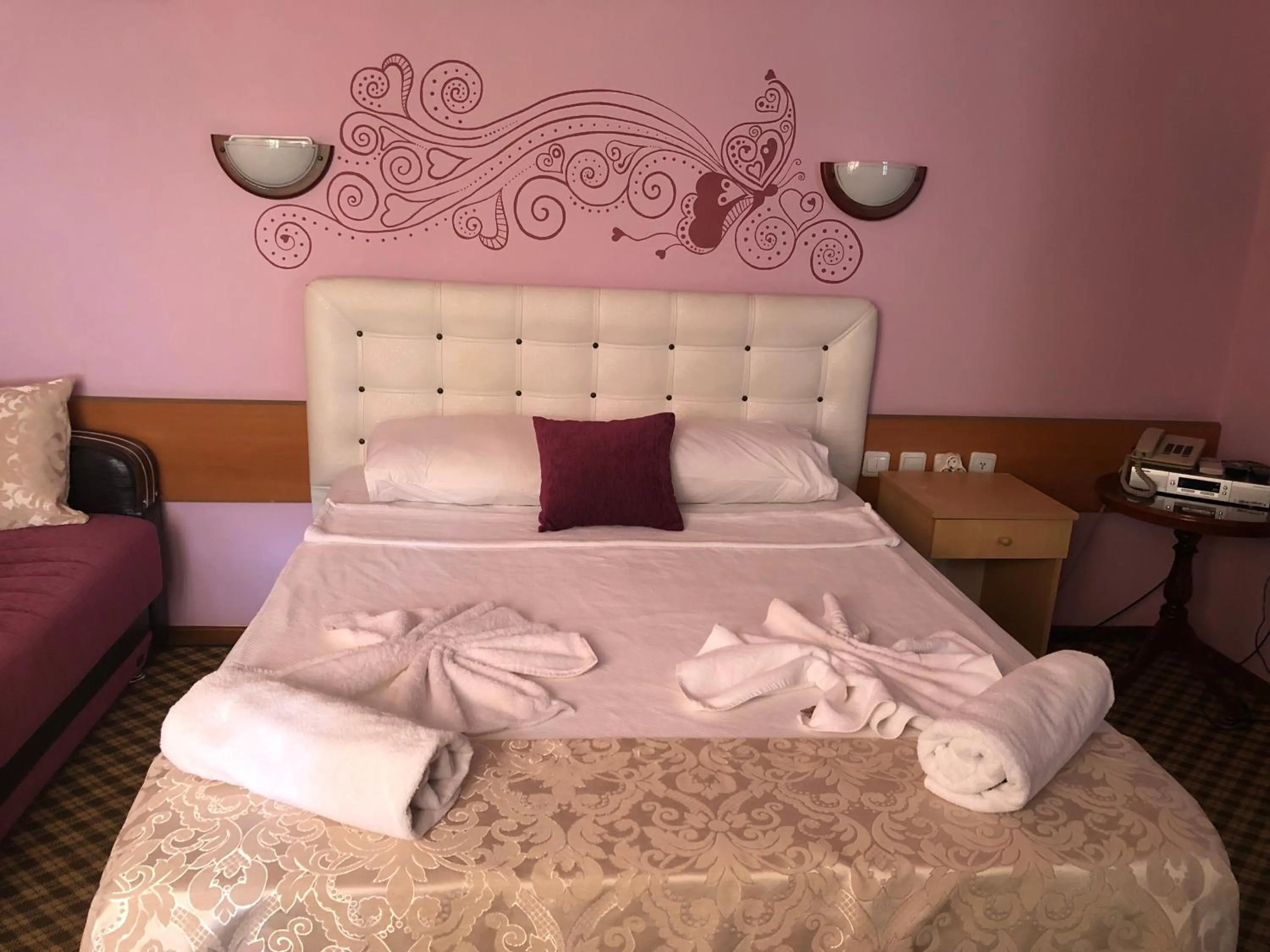 Shower in Hotel Karyatit Kaleici