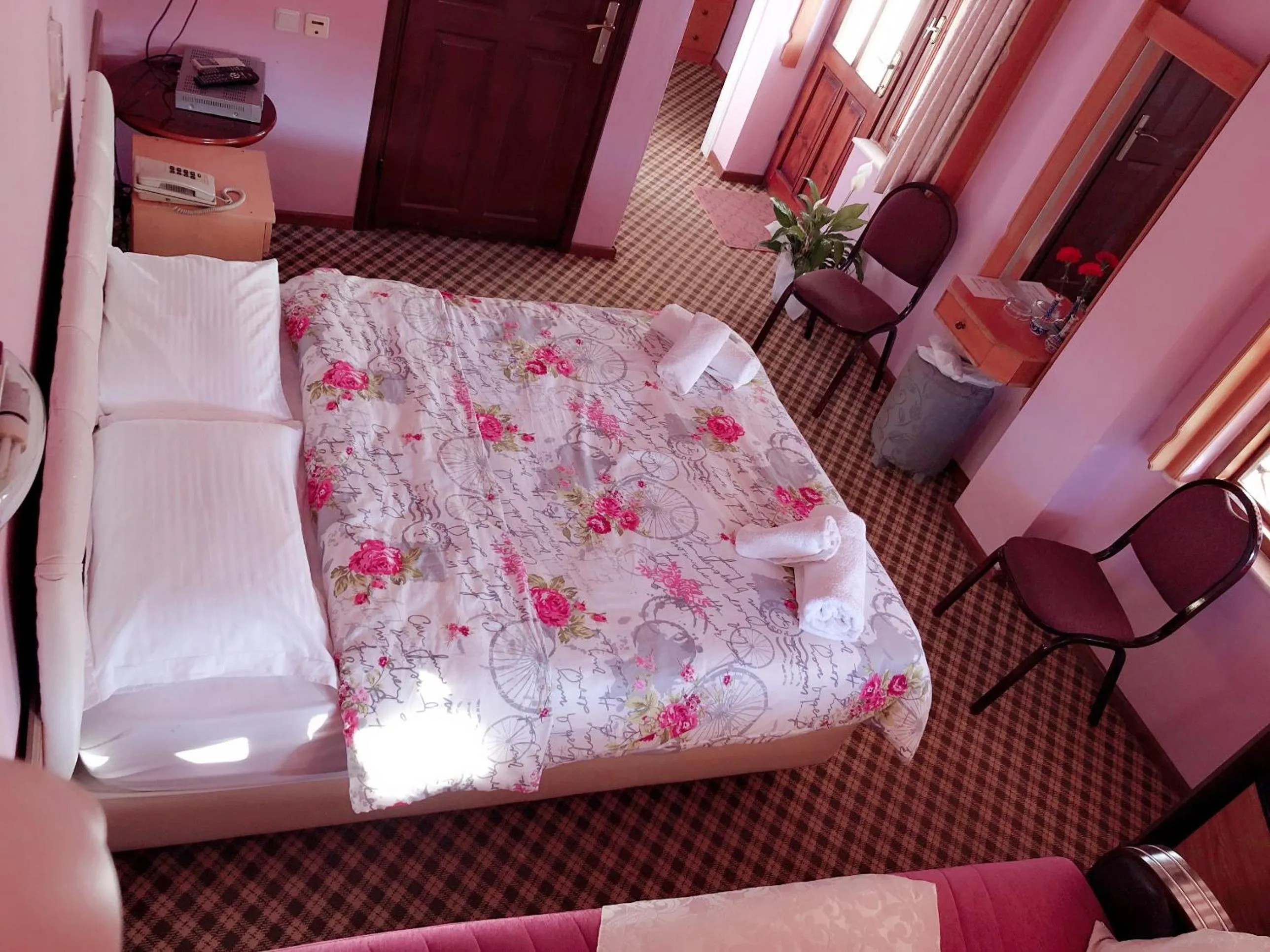 Photo of the whole room in Hotel Karyatit Kaleici