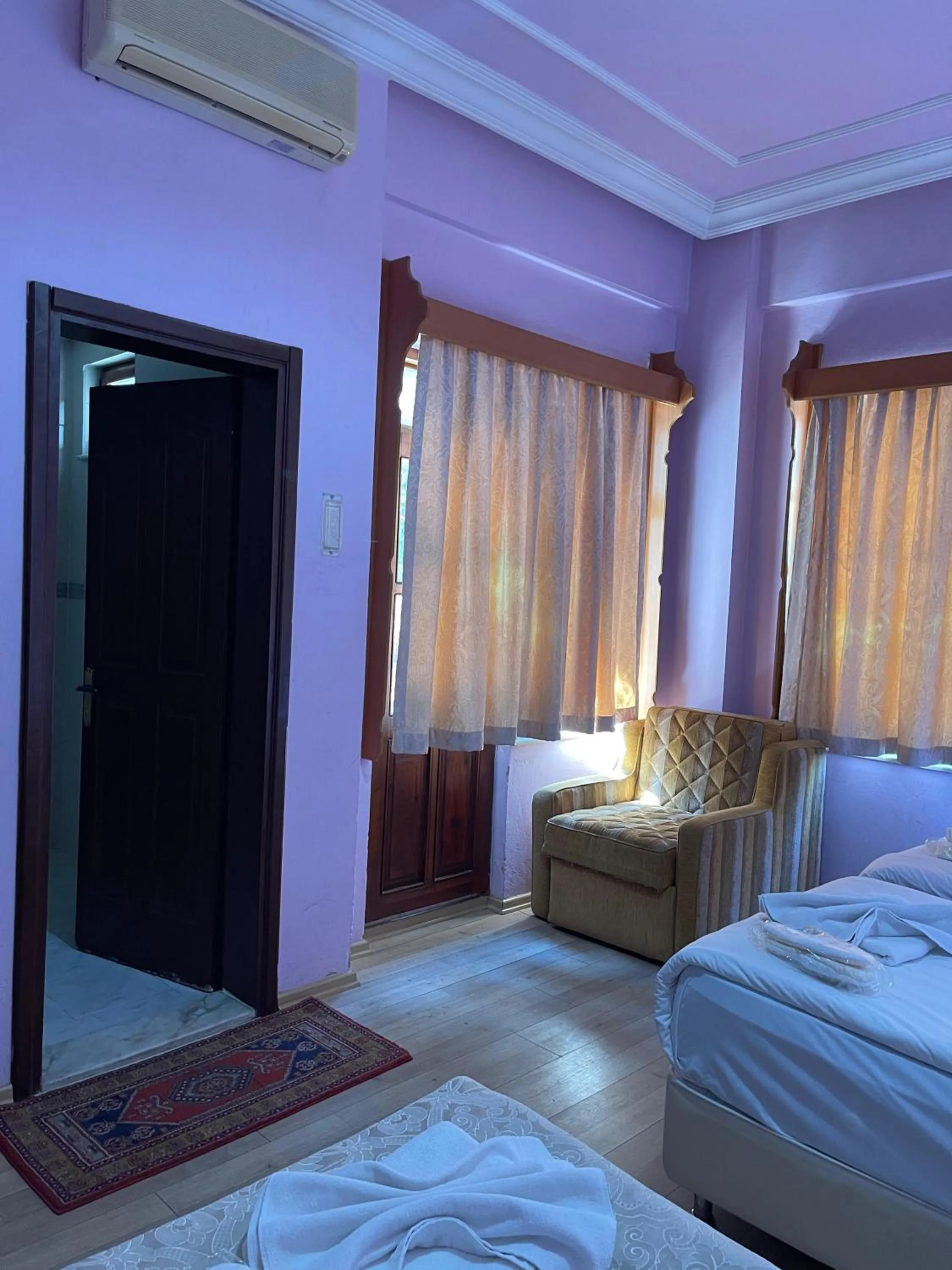 Bed in Hotel Karyatit Kaleici