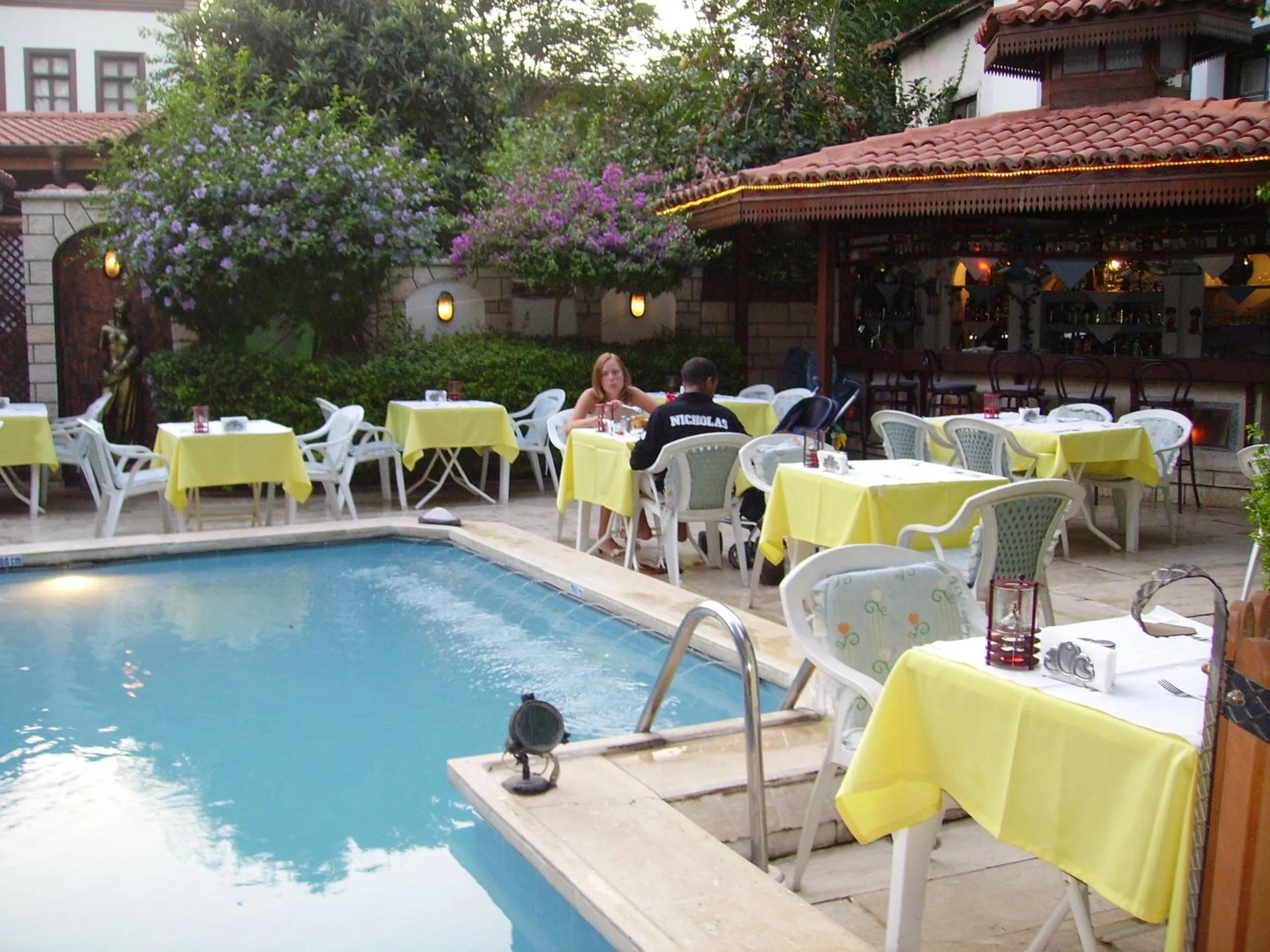 Restaurant/places to eat in Hotel Karyatit Kaleici