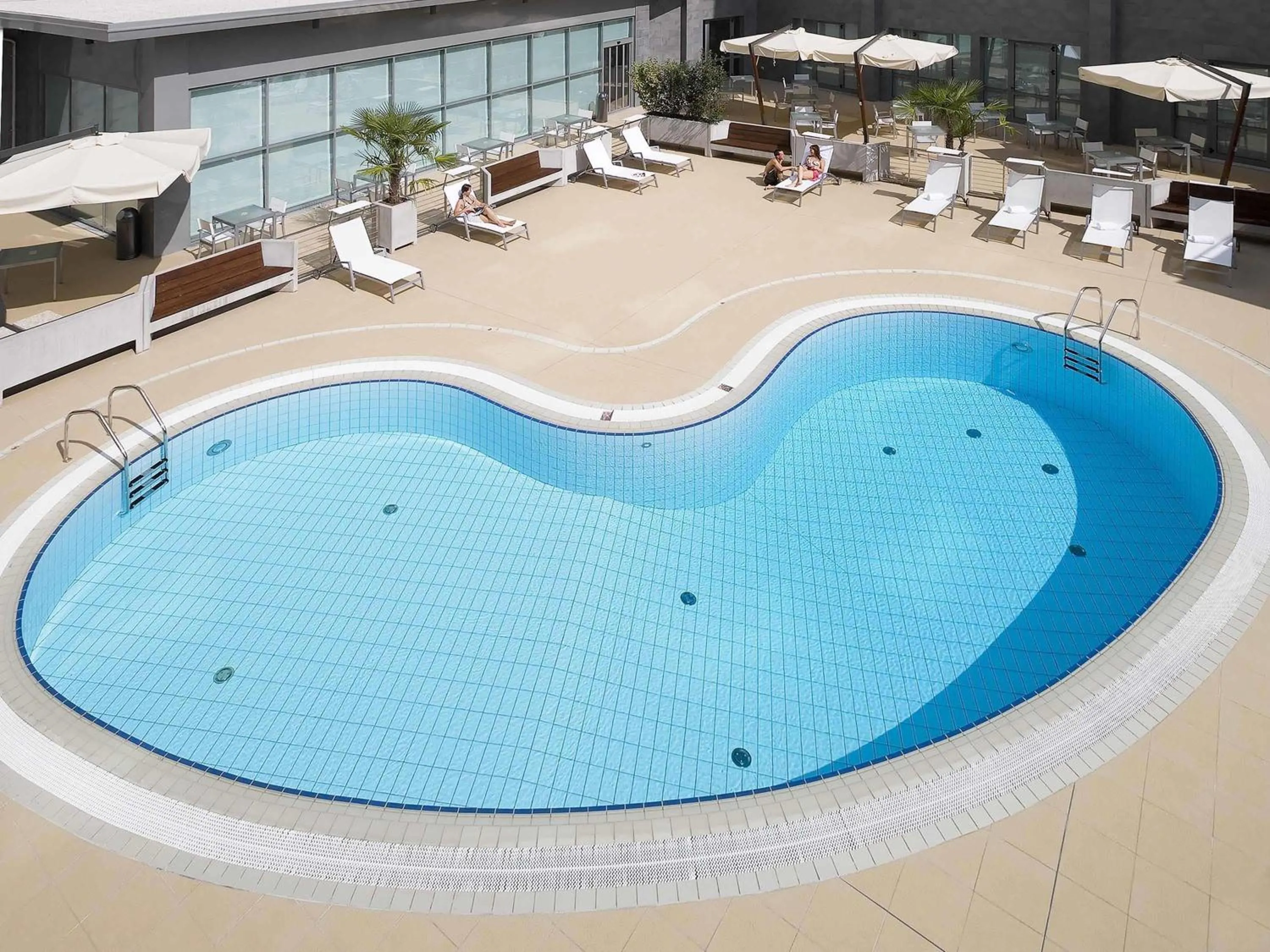 Pool view in Novotel Milano Malpensa Aeroporto