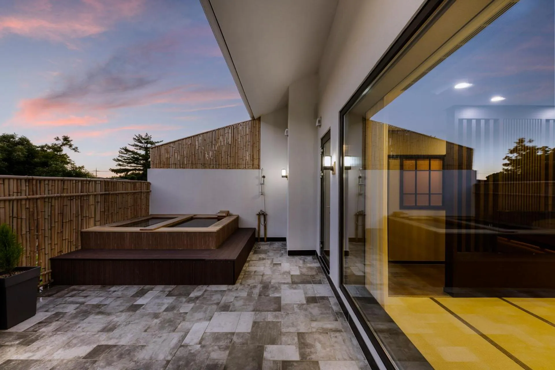 Balcony/Terrace in Hotel HaruSida