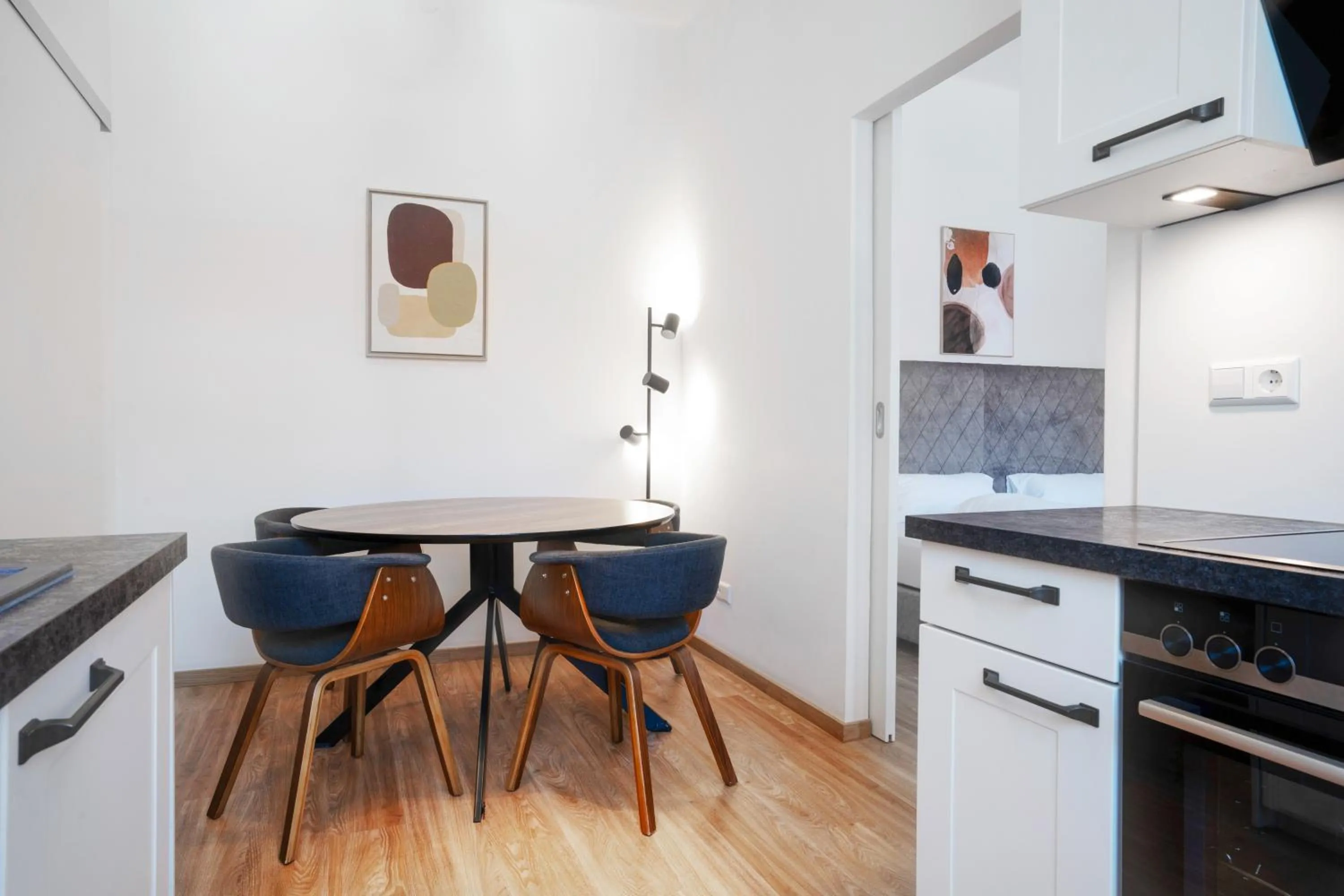 Kitchen or kitchenette in easy-flat Hauptplatz - City Center Apartments with a Kitchen