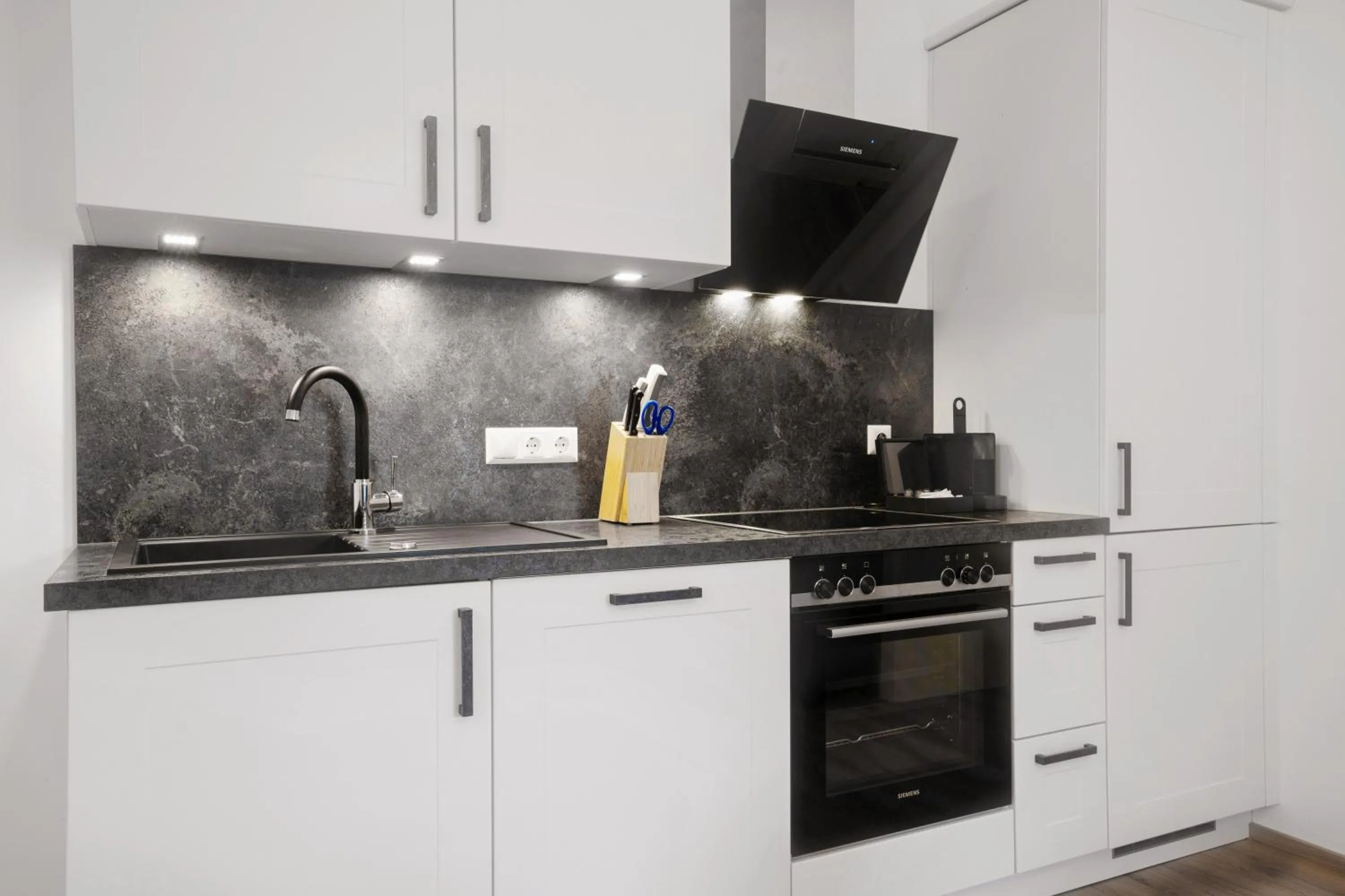 Coffee/tea facilities in easy-flat Hauptplatz - City Center Apartments with a Kitchen