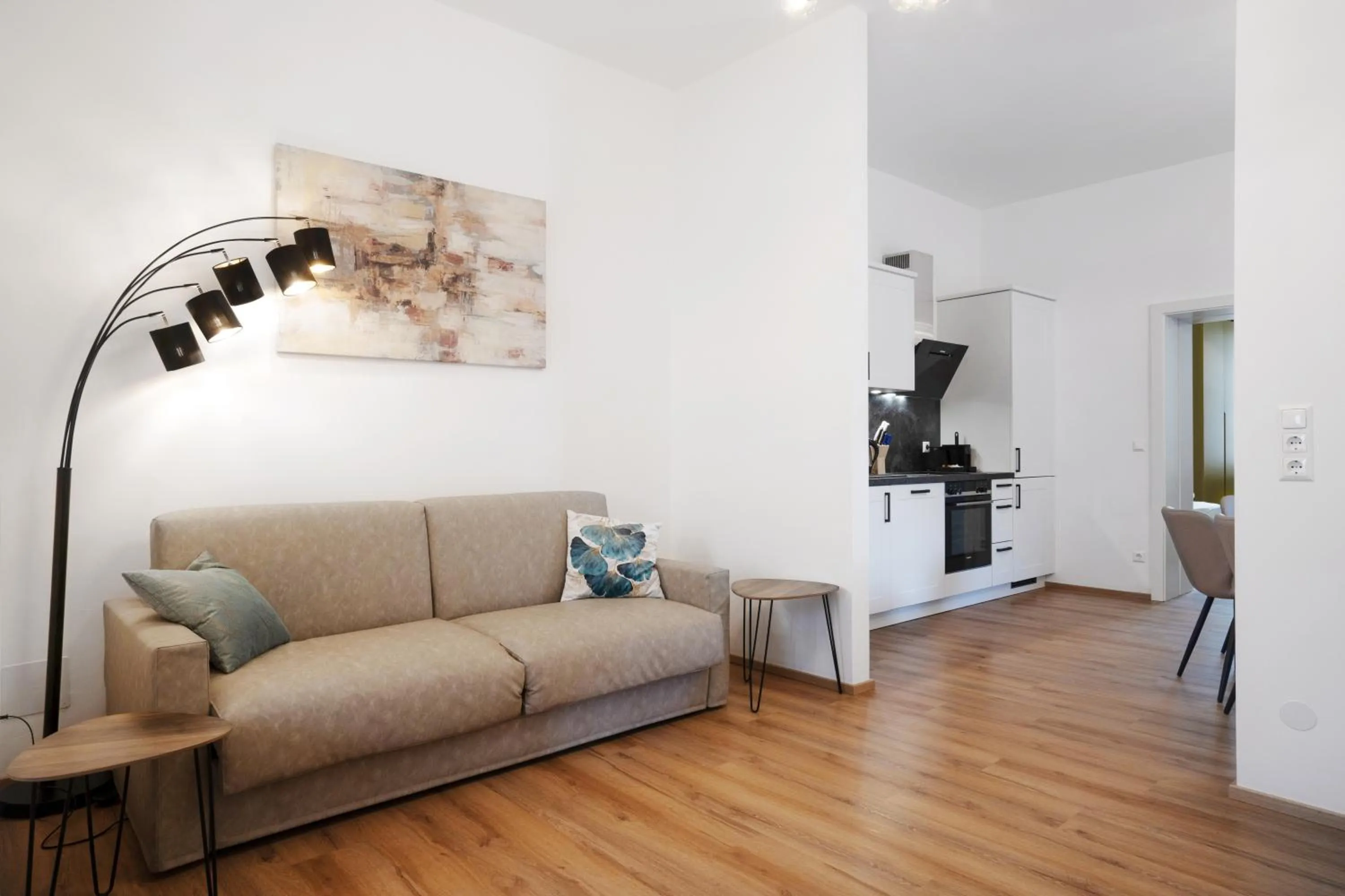 Living room in easy-flat Hauptplatz - City Center Apartments with a Kitchen