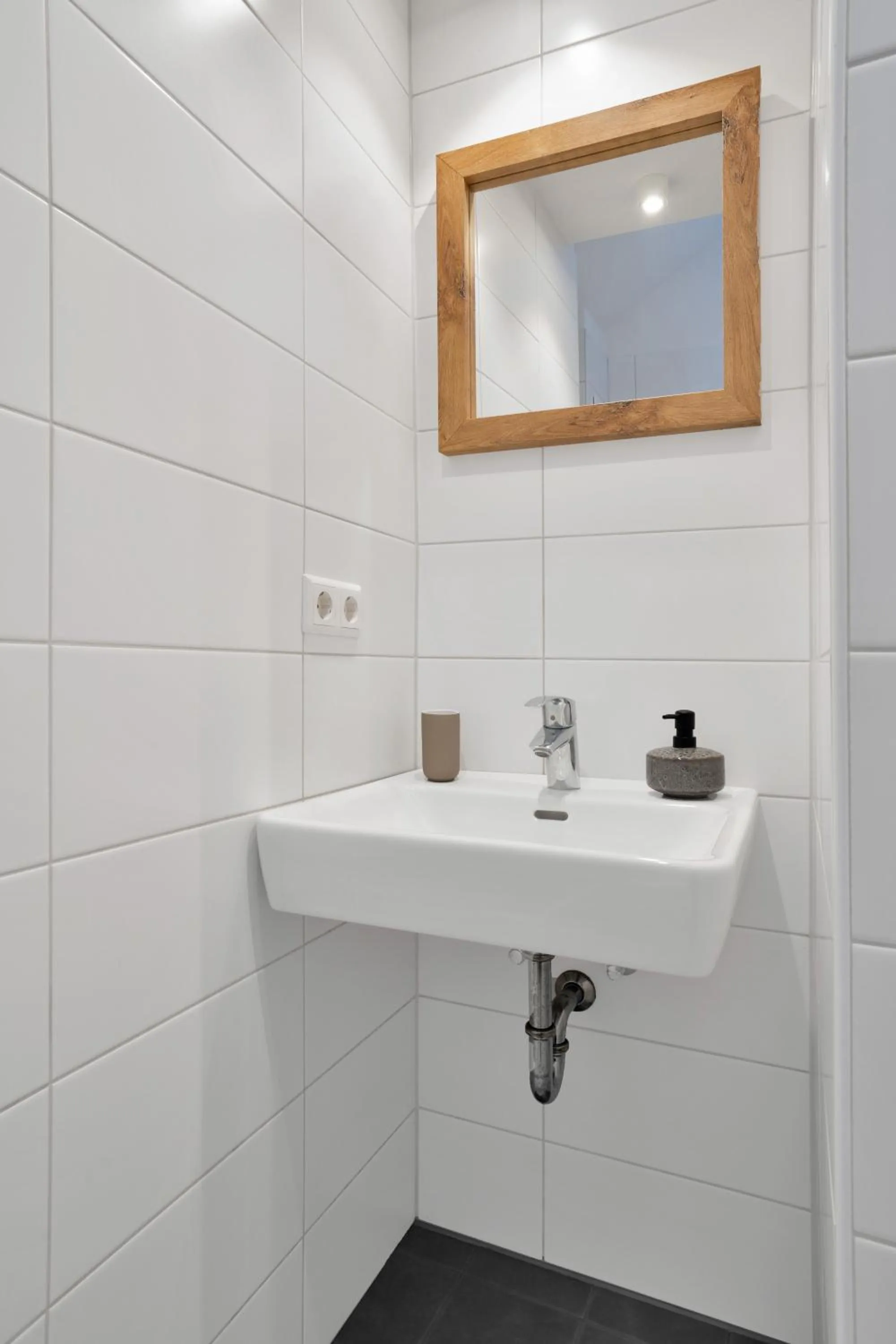 Bathroom in easy-flat Hauptplatz - City Center Apartments with a Kitchen