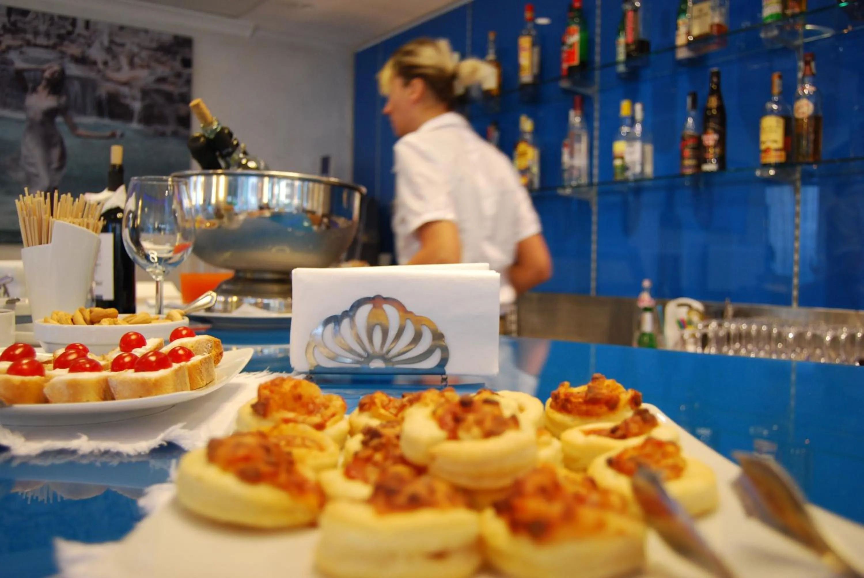 Lounge or bar in Mercure Rimini Lungomare