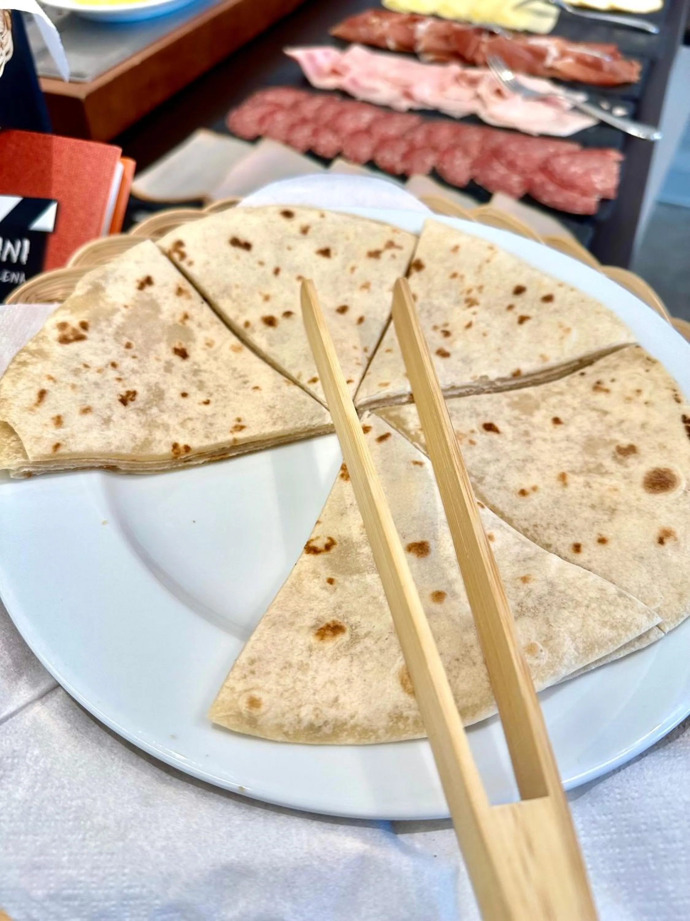 Restaurant/places to eat in Mercure Rimini Lungomare