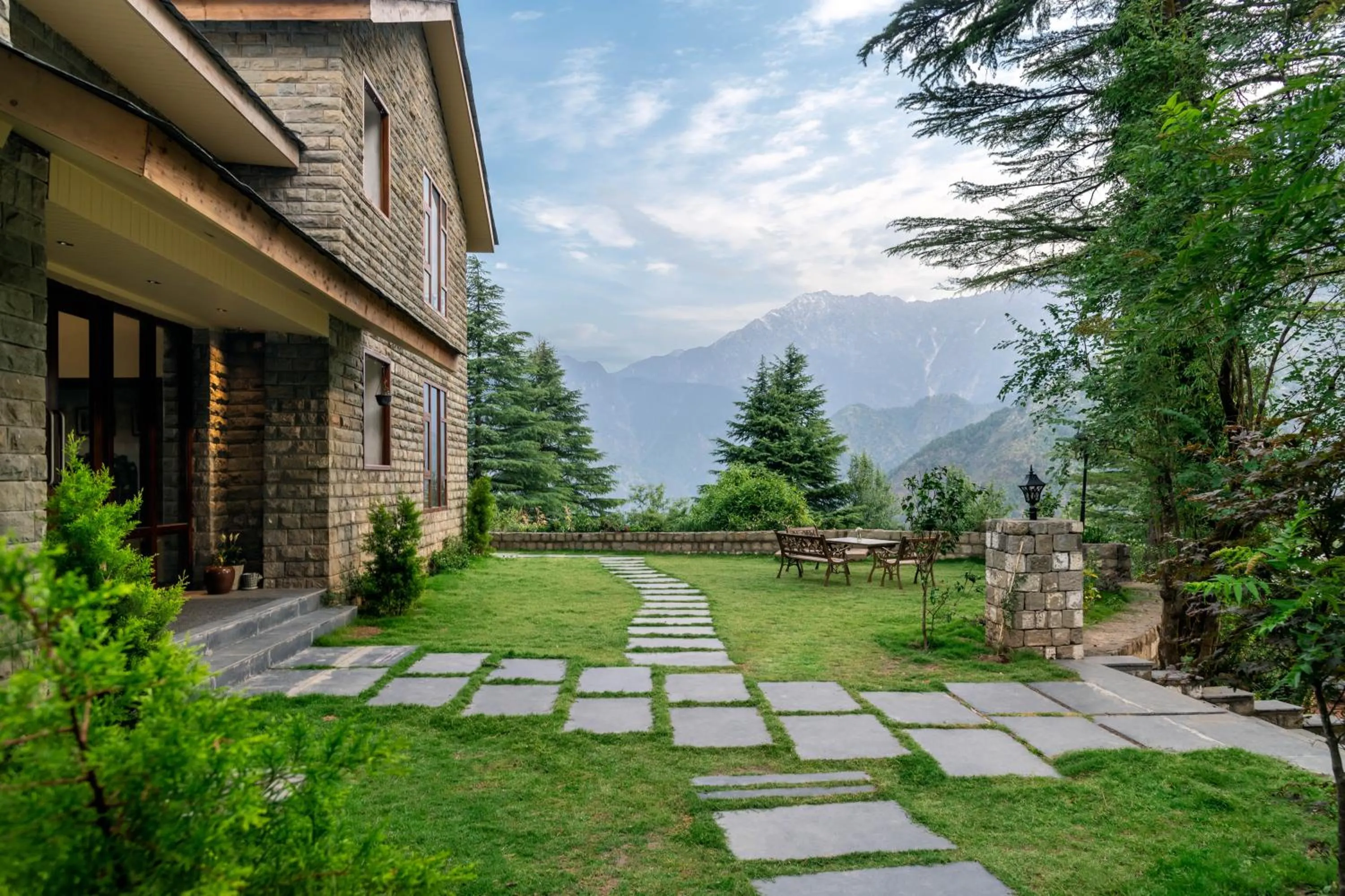Facade/entrance in Hotel Eagles Nest