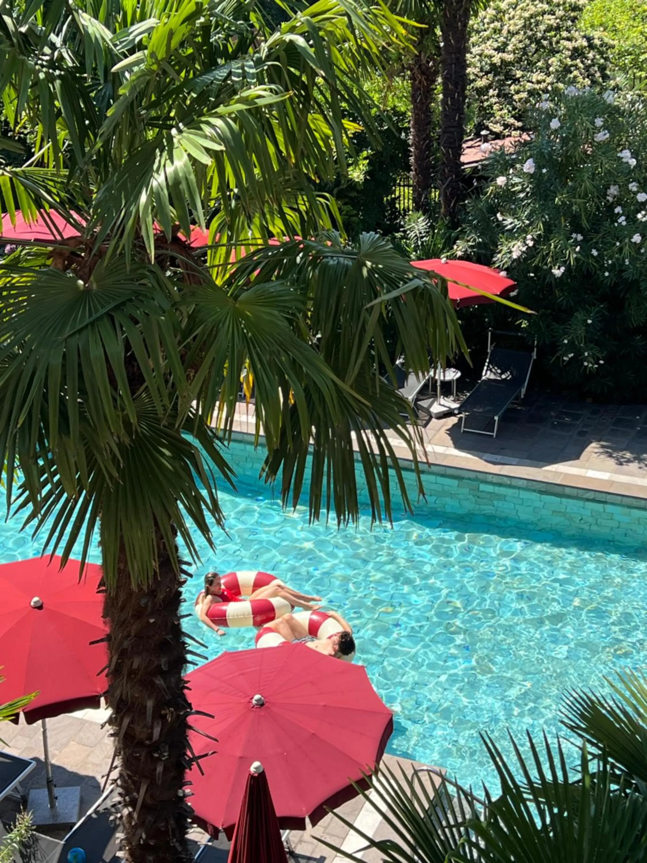 Swimming pool in Hotel Gartenresidence Zea Curtis