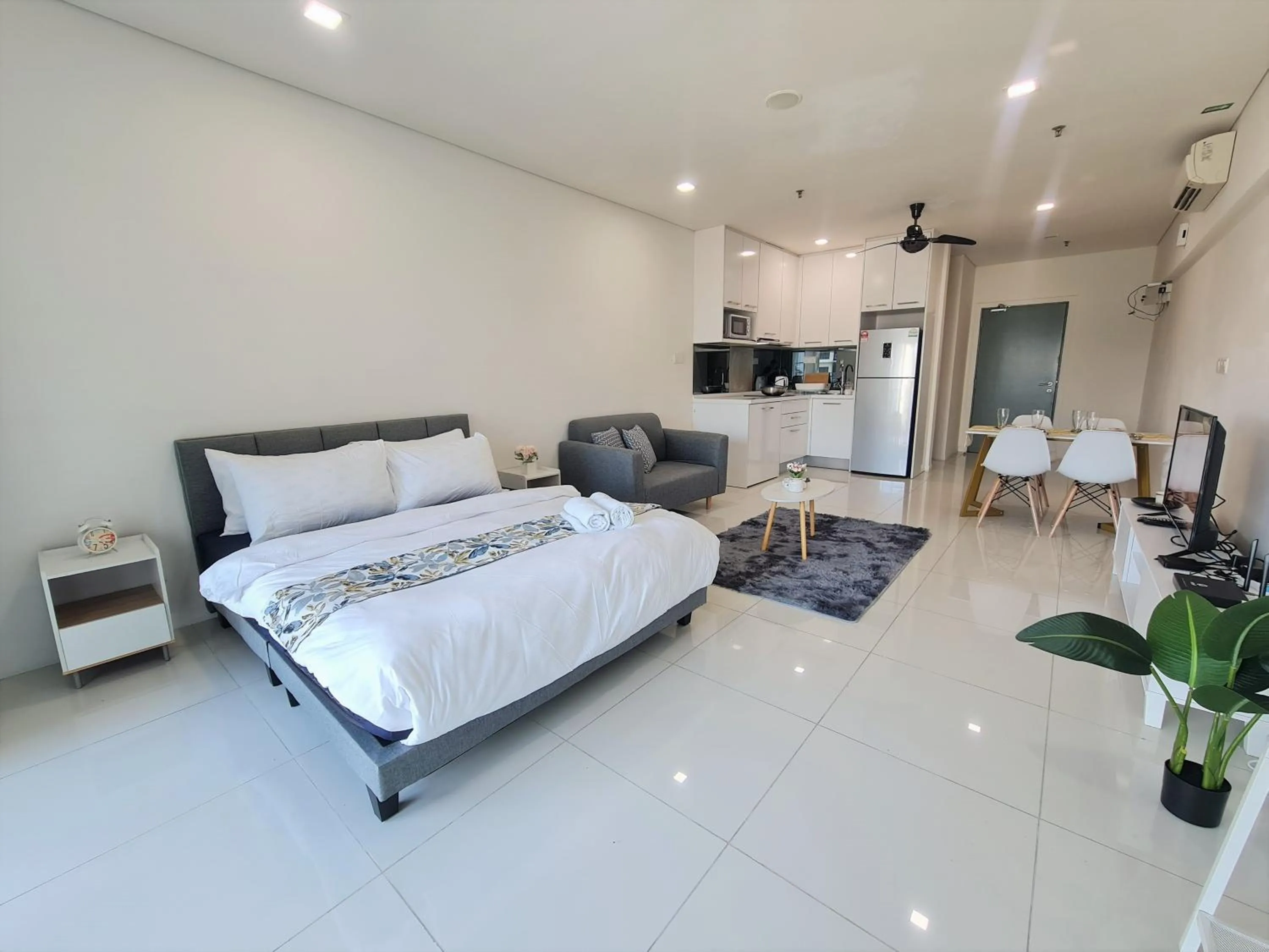 Summer Suites Apartment @KLCC by Sarah's Lodge