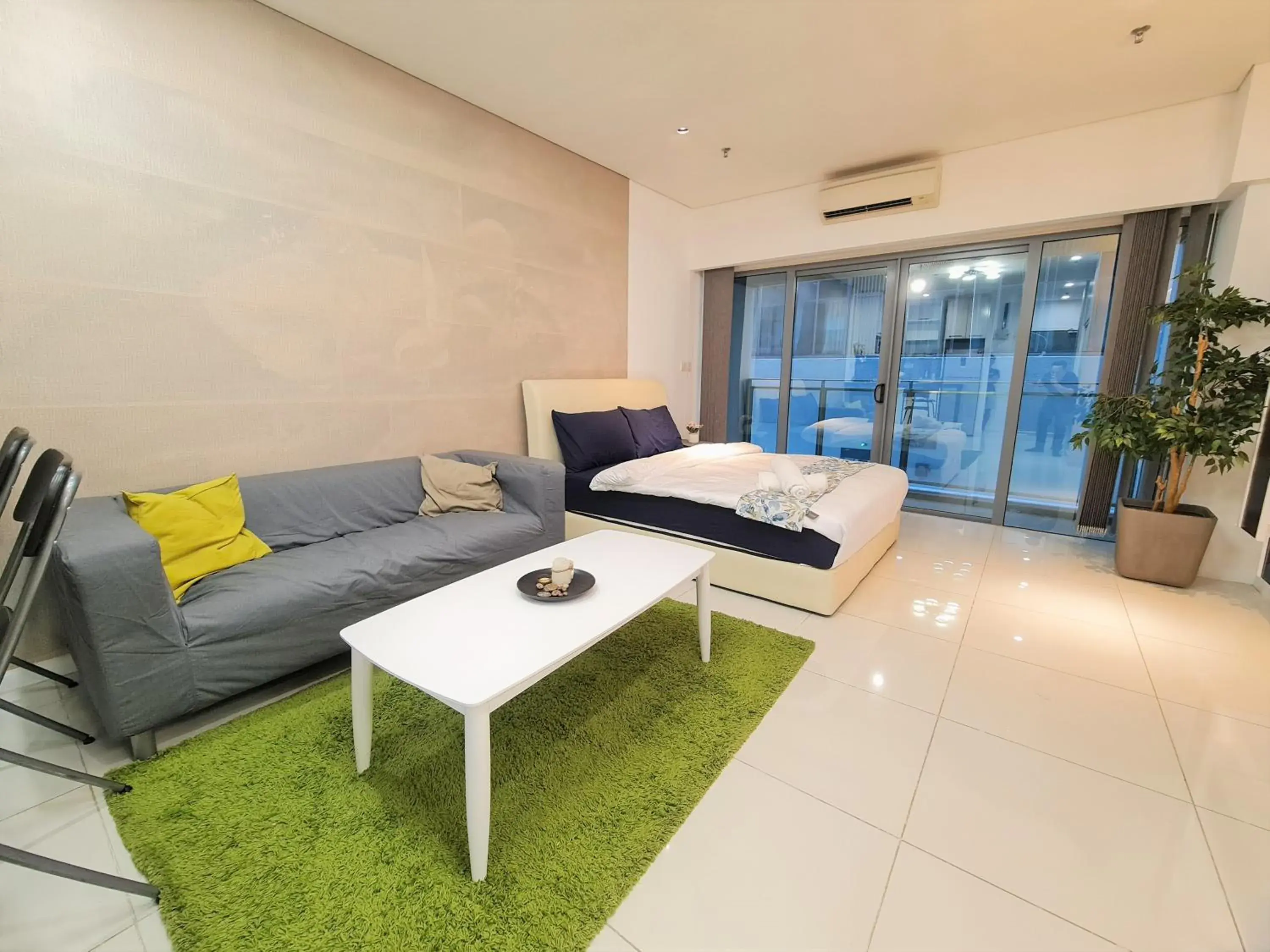 Studio with Balcony in Summer Suites Apartment @KLCC by Sarah's Lodge Studio with Balcony in Summer Suites Apartment @KLCC by Sarah's Lodge