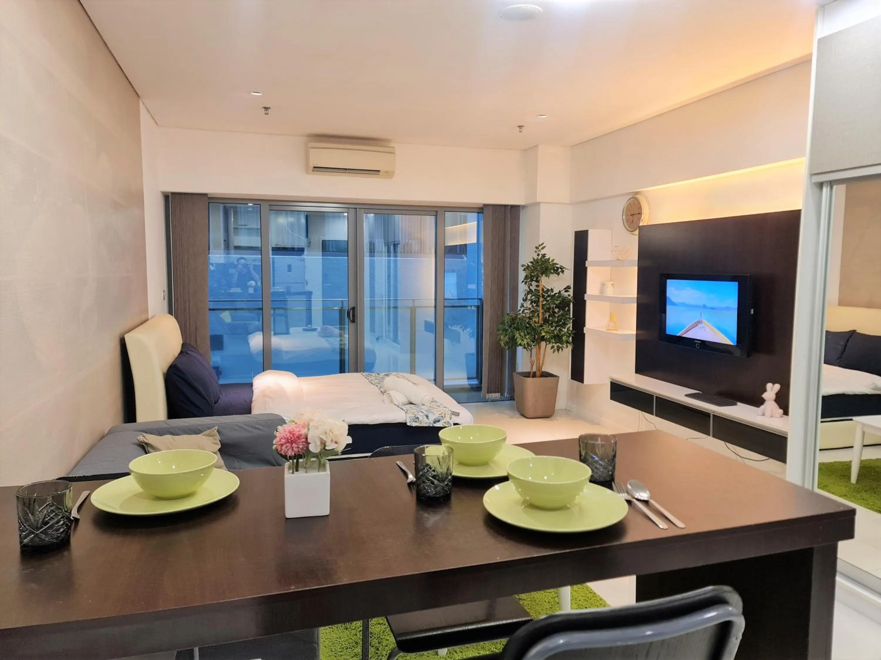 Summer Suites Apartment @KLCC by Sarah's Lodge