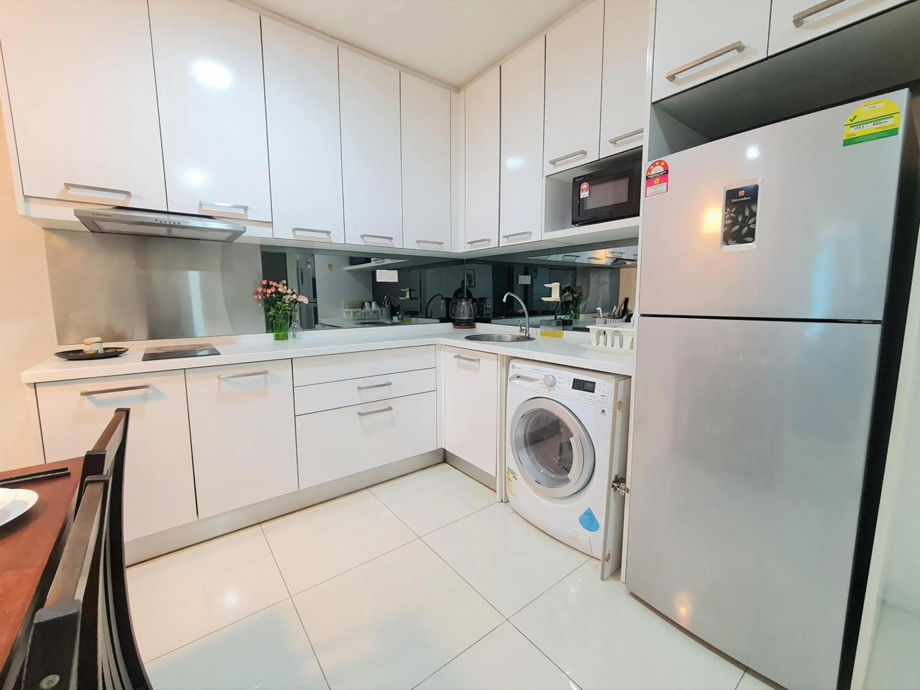 Summer Suites Apartment @KLCC by Sarah's Lodge