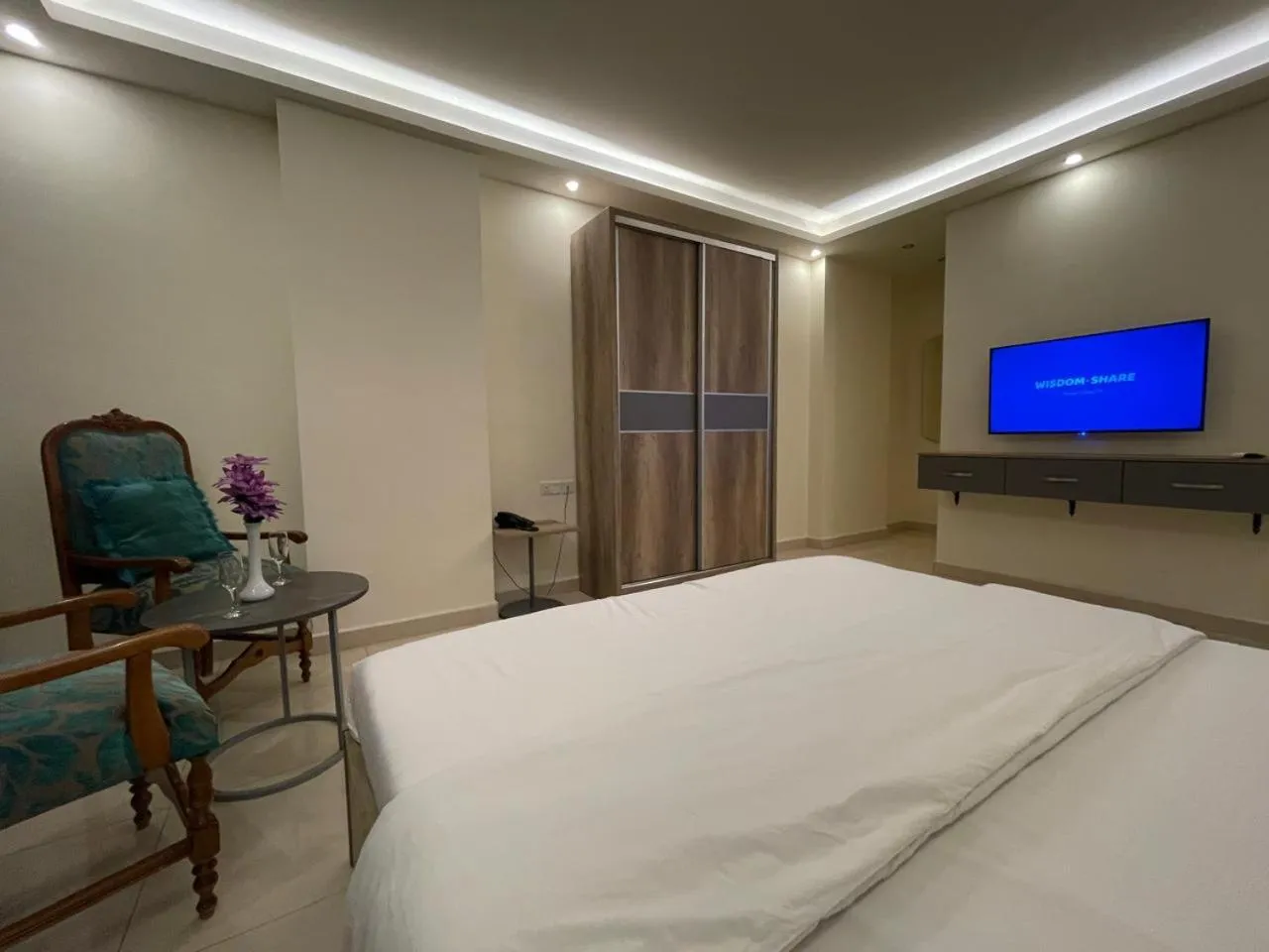 TV and multimedia, Bed in Aster Hotel Aqaba