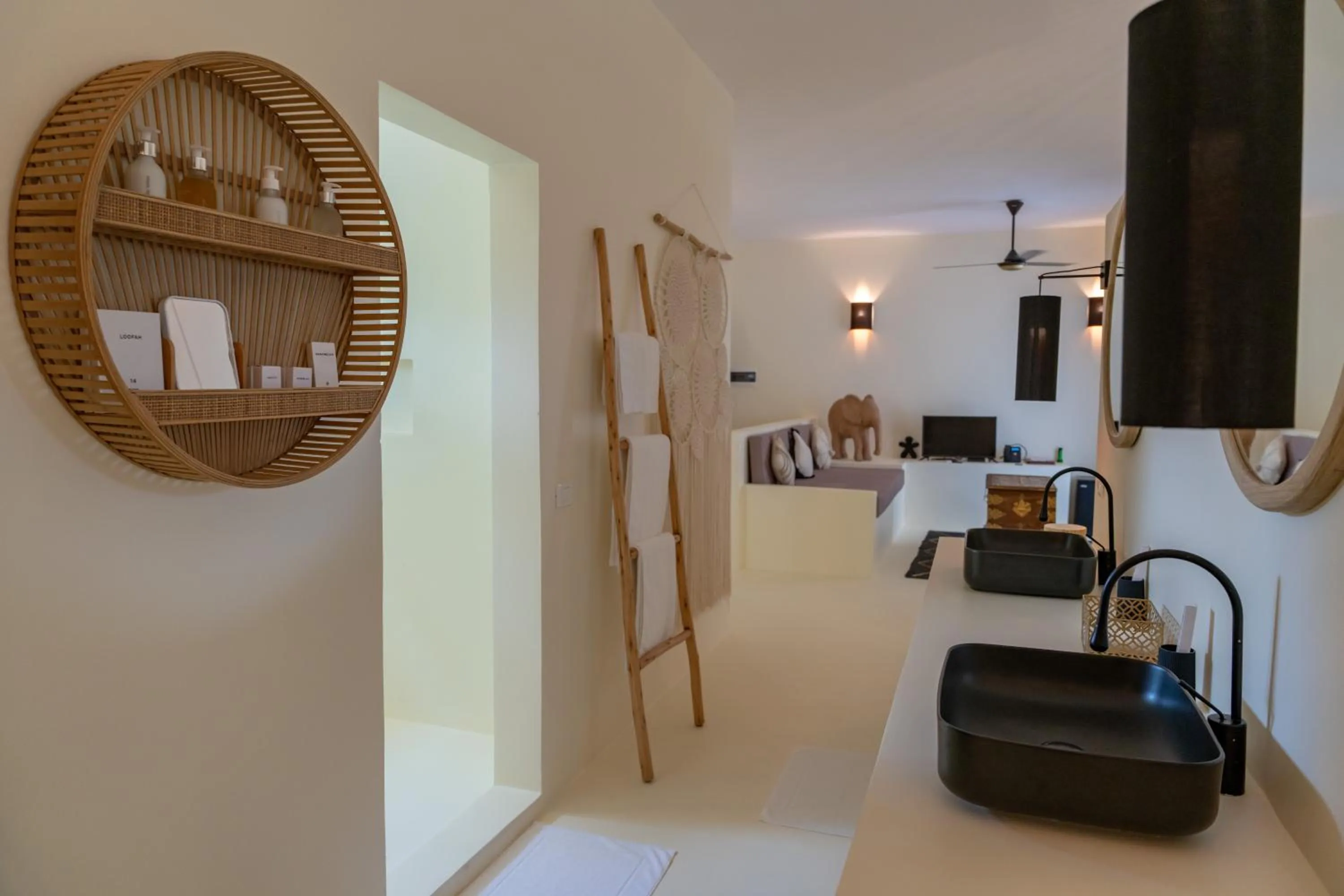 Living room in Alma Boutique Hotel