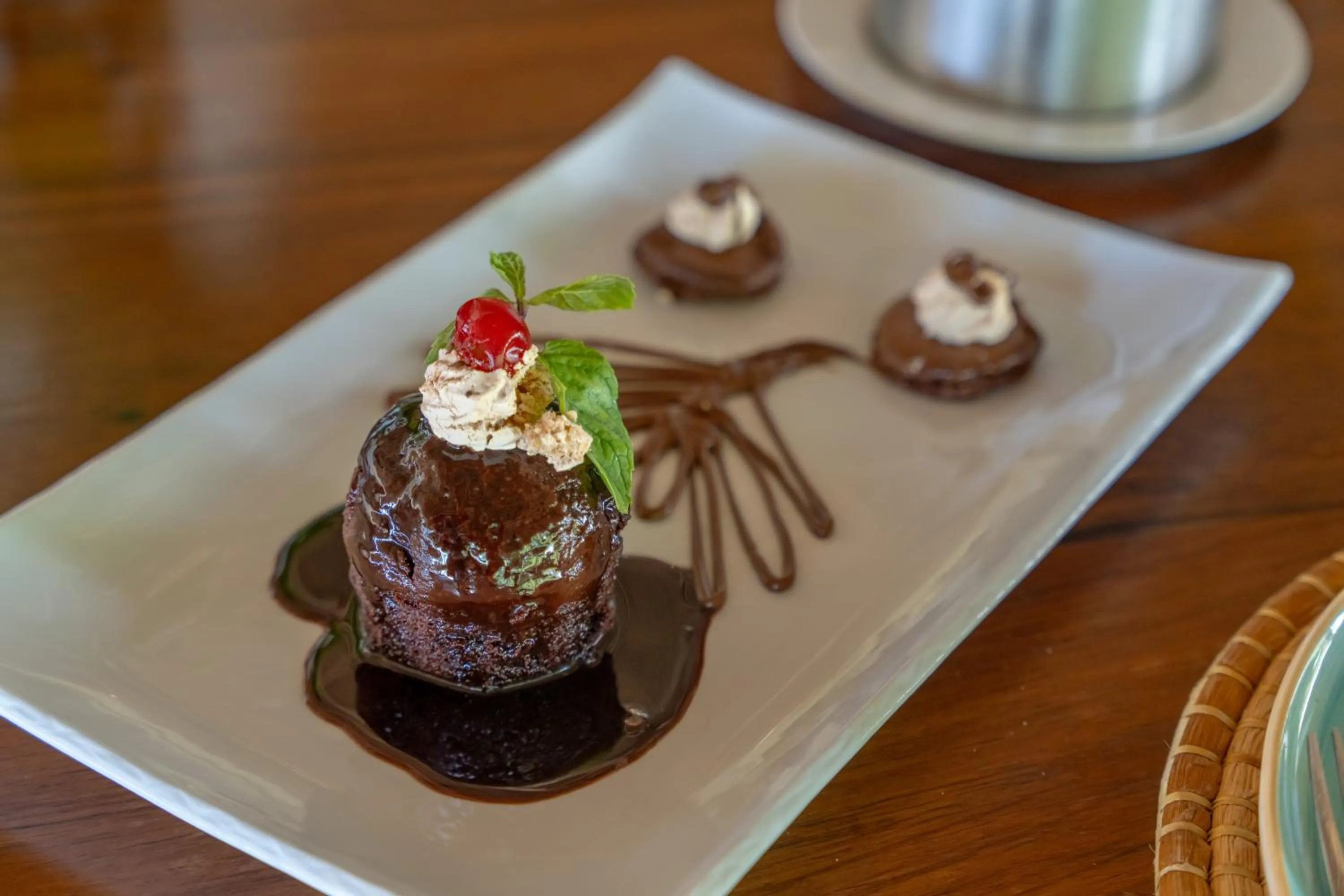 Restaurant/places to eat in Alma Boutique Hotel