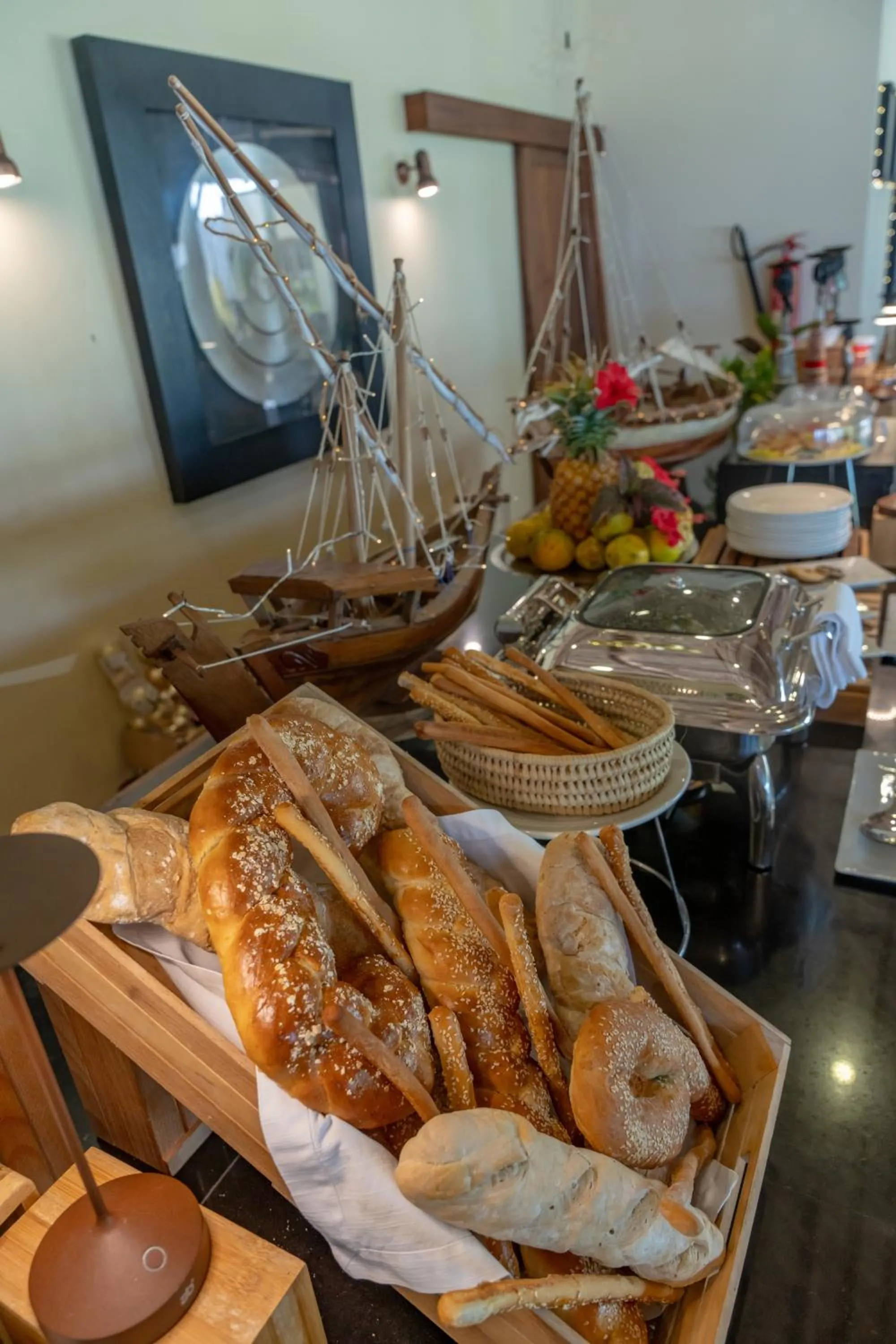 Restaurant/places to eat in Alma Boutique Hotel