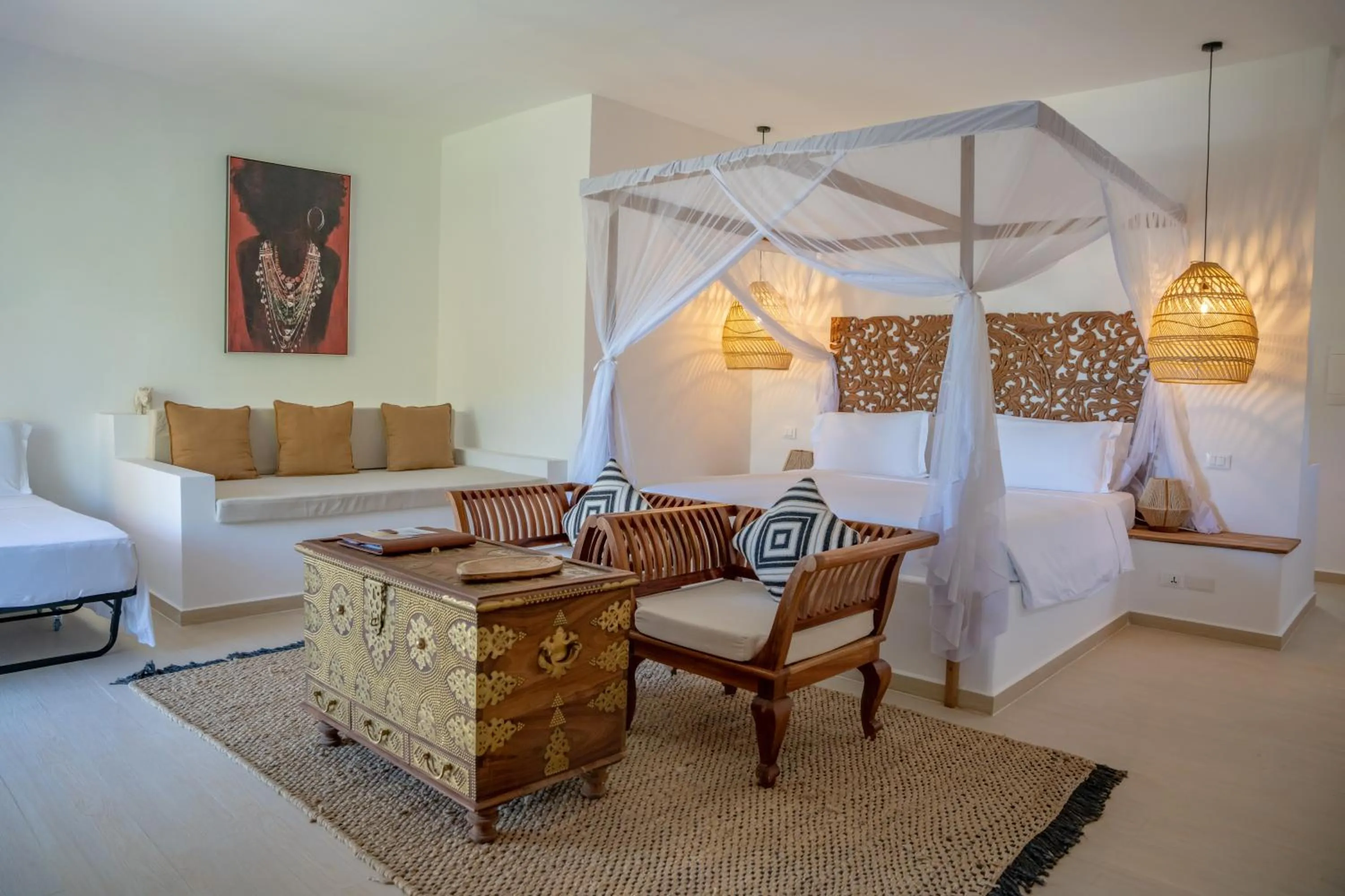 Dining area, Bed in Alma Boutique Hotel