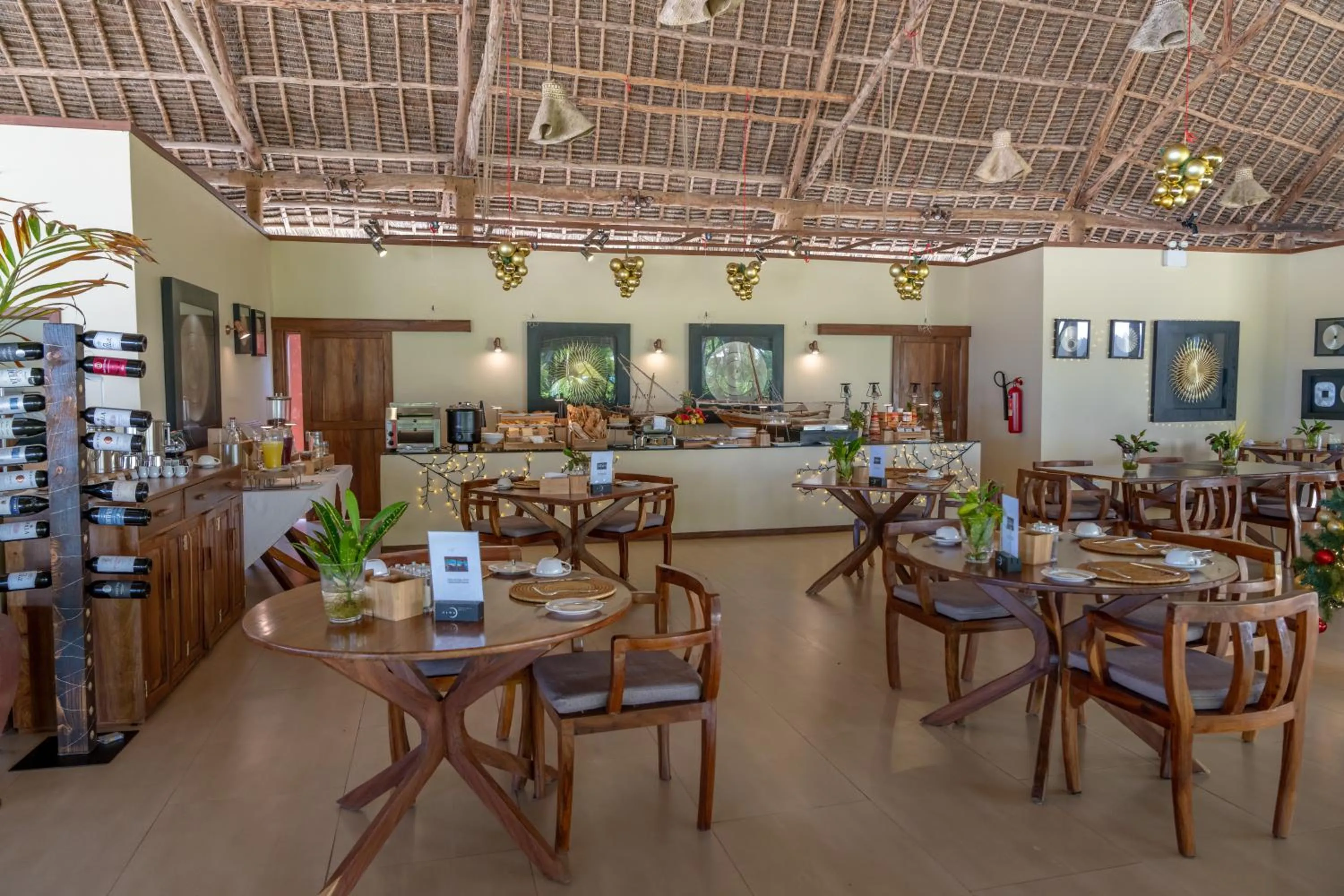 Restaurant/places to eat in Alma Boutique Hotel