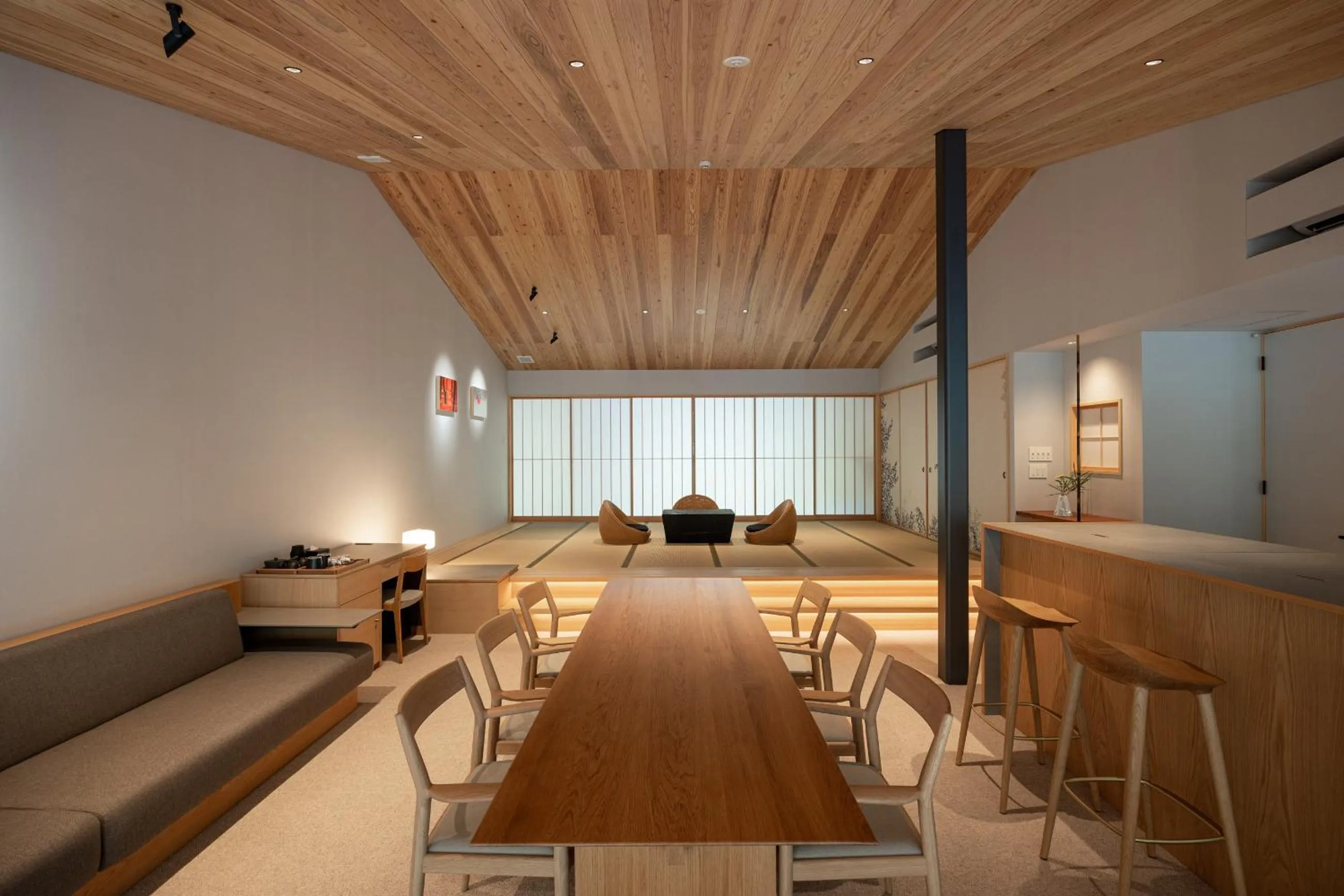 Guests in Naoshima Ryokan Roka