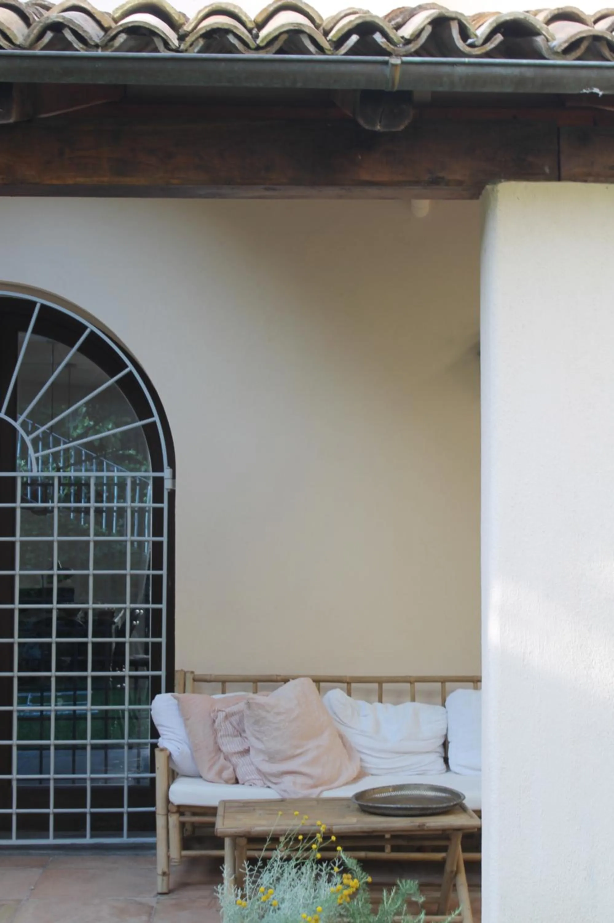 Seating area in Clori Gaeta