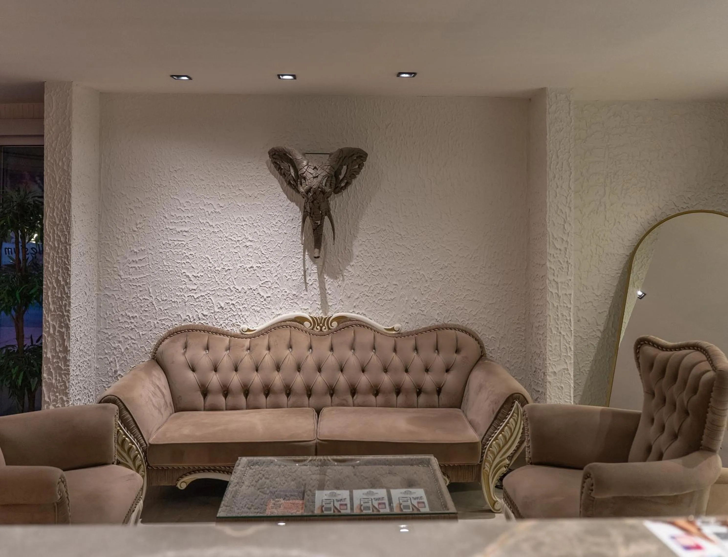 Seating area in Collesium Garden