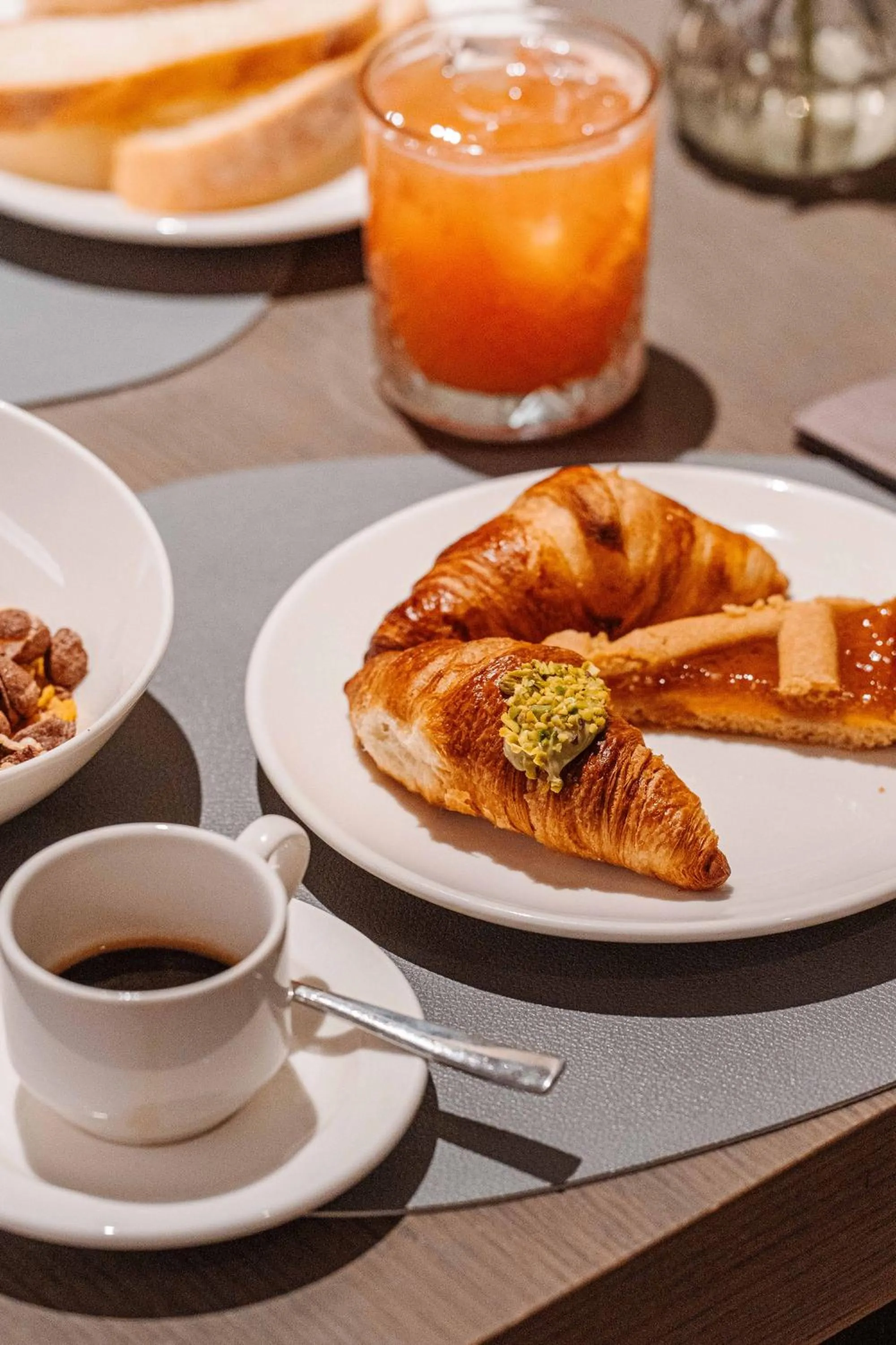 Breakfast in Living Hotel Milano