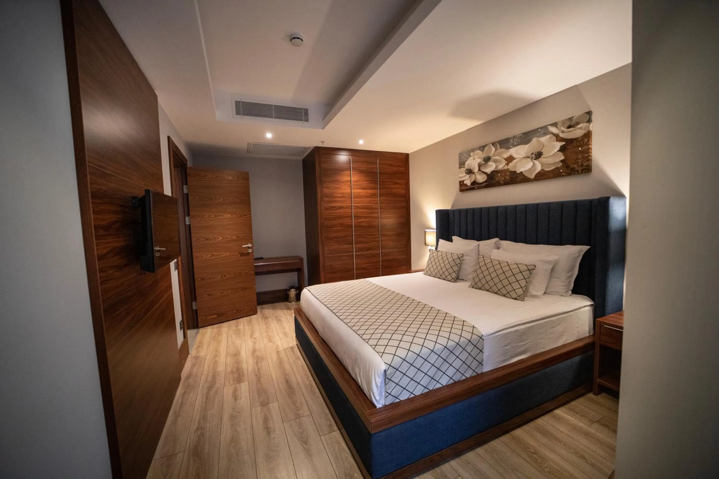 Bedroom, Bed in Seven For Life Thermal Hotel