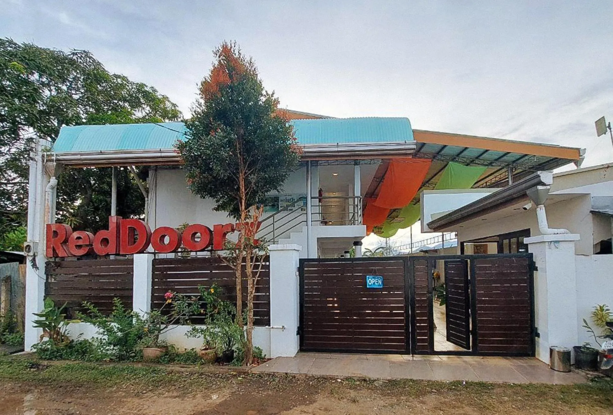 Property building in RedDoorz at Buena's Pension Palawan