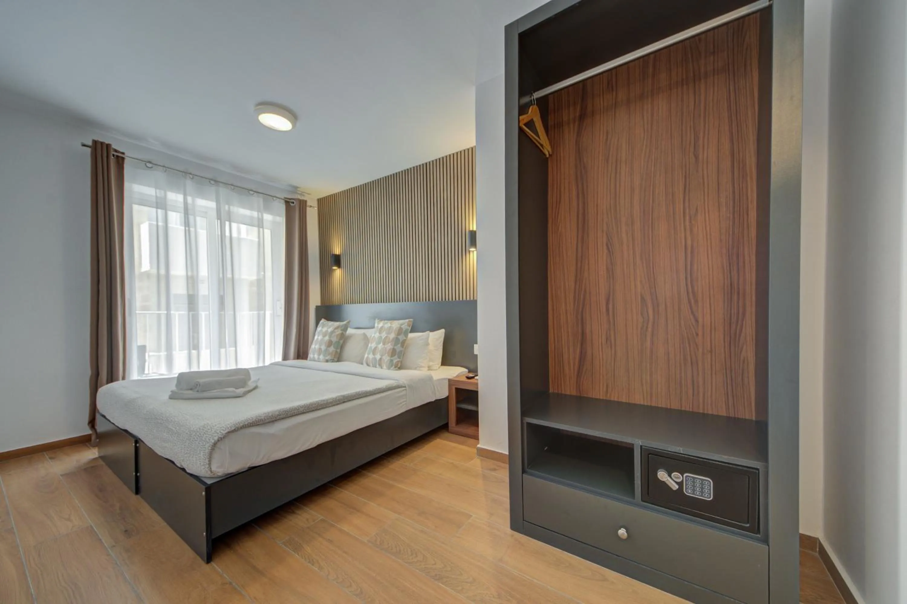 Bed in Marina Suites & apartments - Self catering - by Tritoni hotels