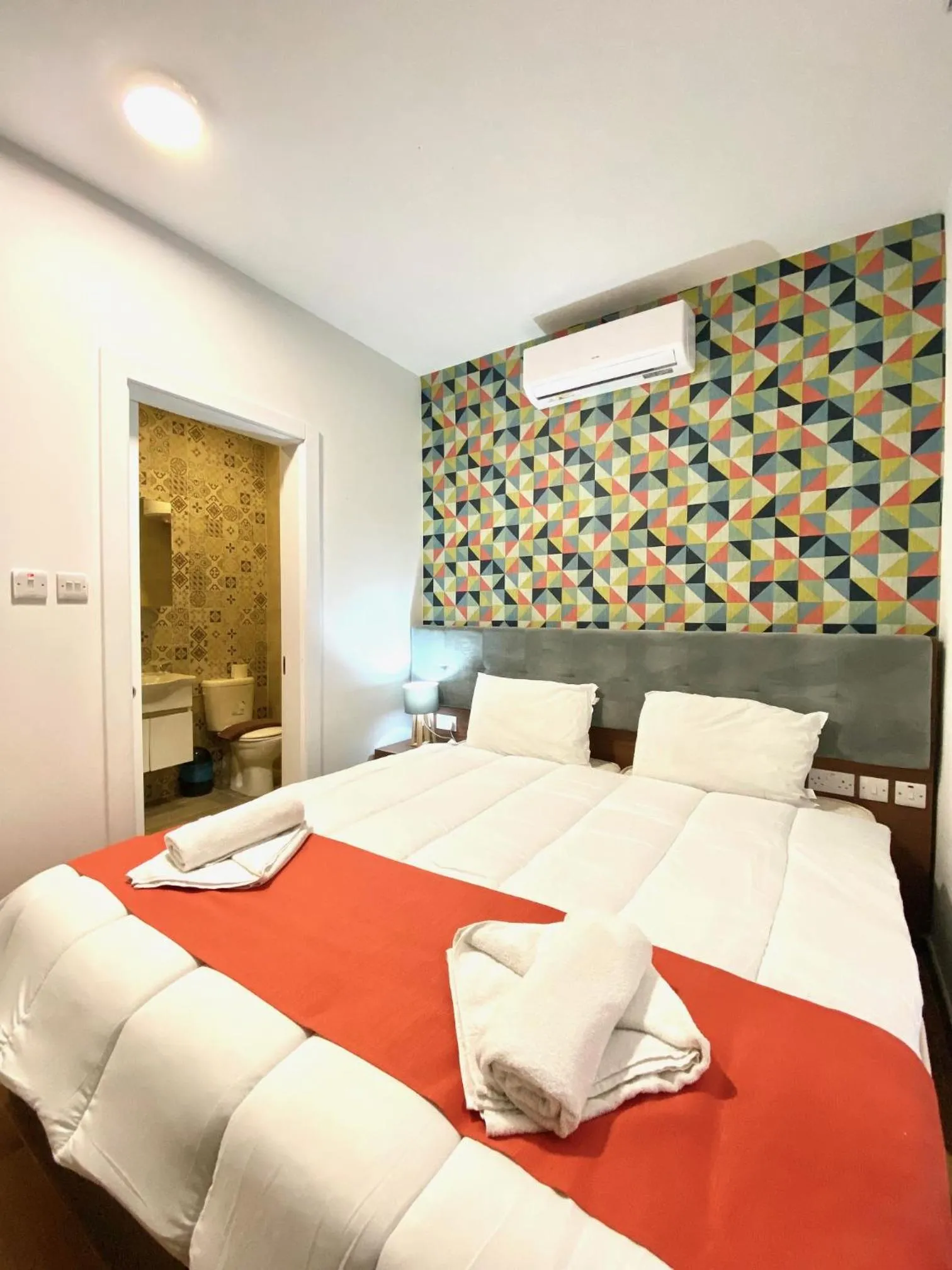 Bed in Marina Suites & apartments - Self catering - by Tritoni hotels