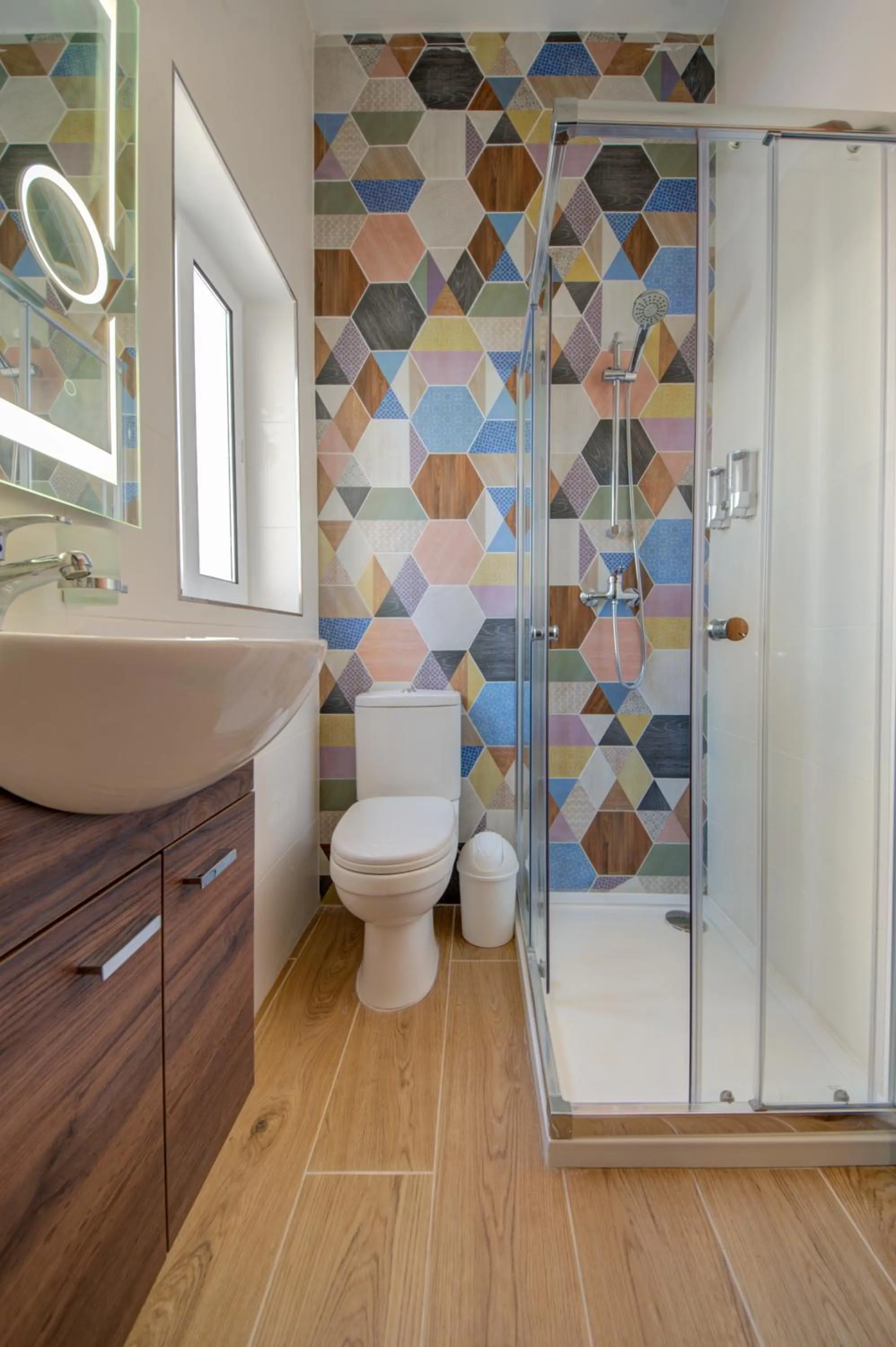 Shower in Marina Suites & apartments - Self catering - by Tritoni hotels