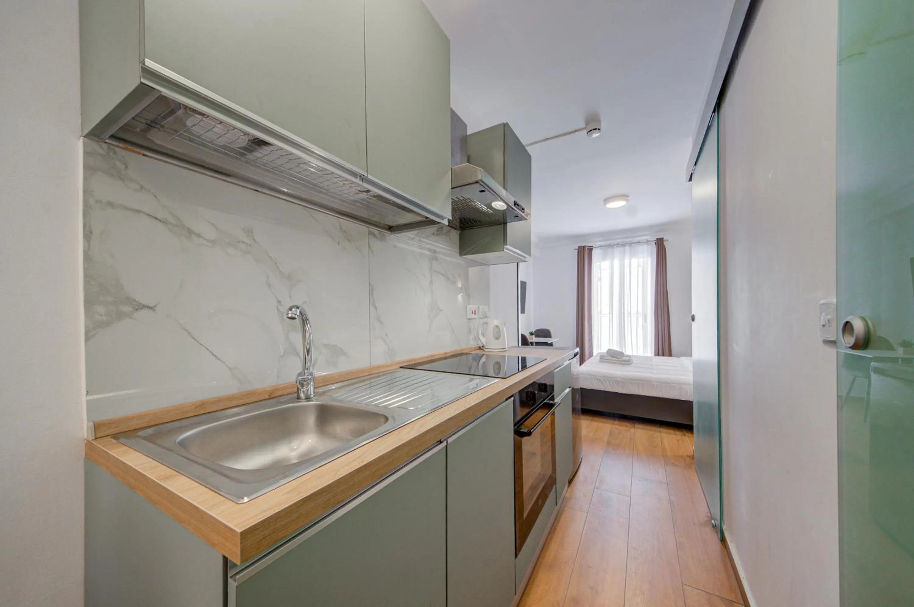 Meals in Marina Suites & apartments - Self catering - by Tritoni hotels