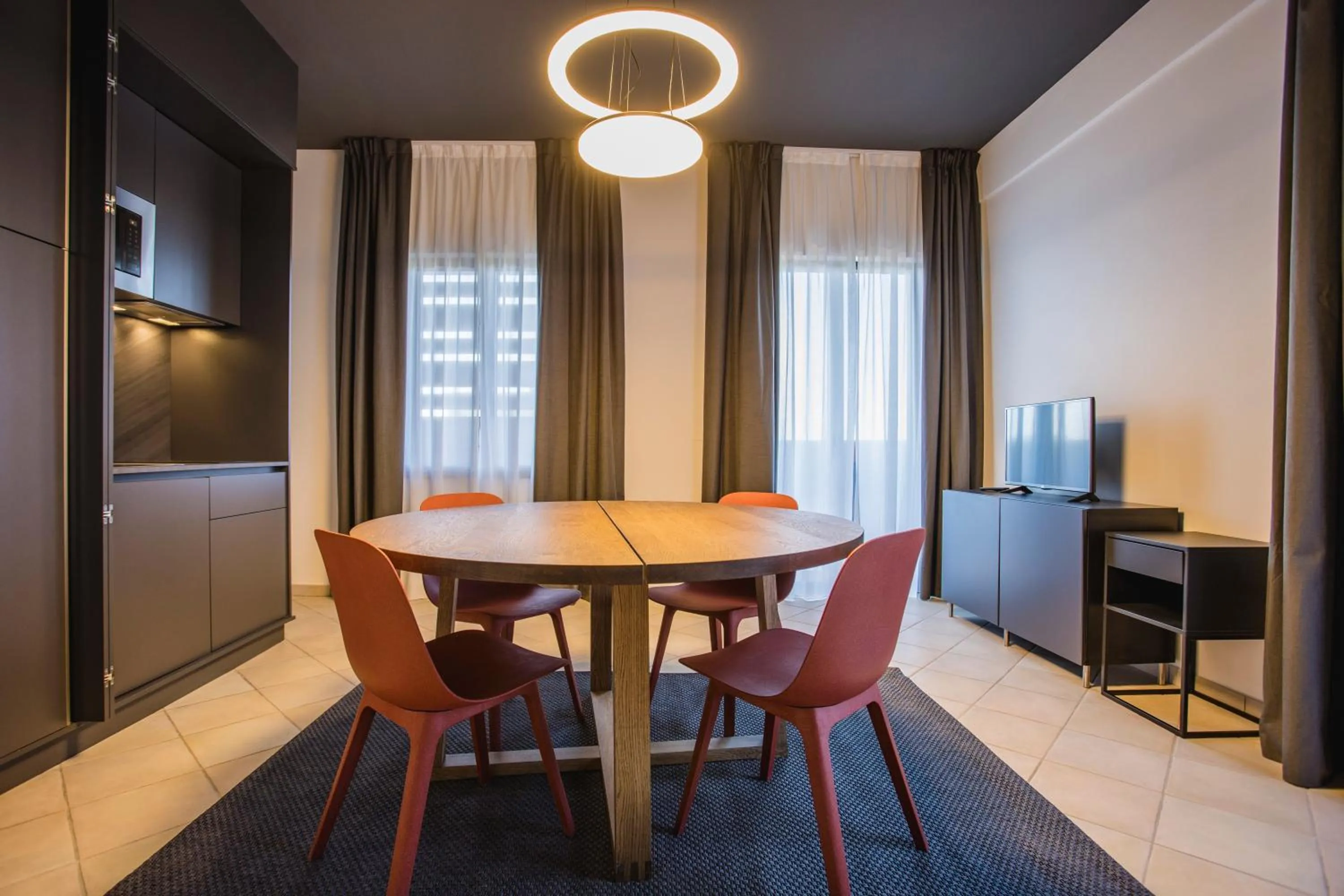 Facade/entrance in Residence 9 Line