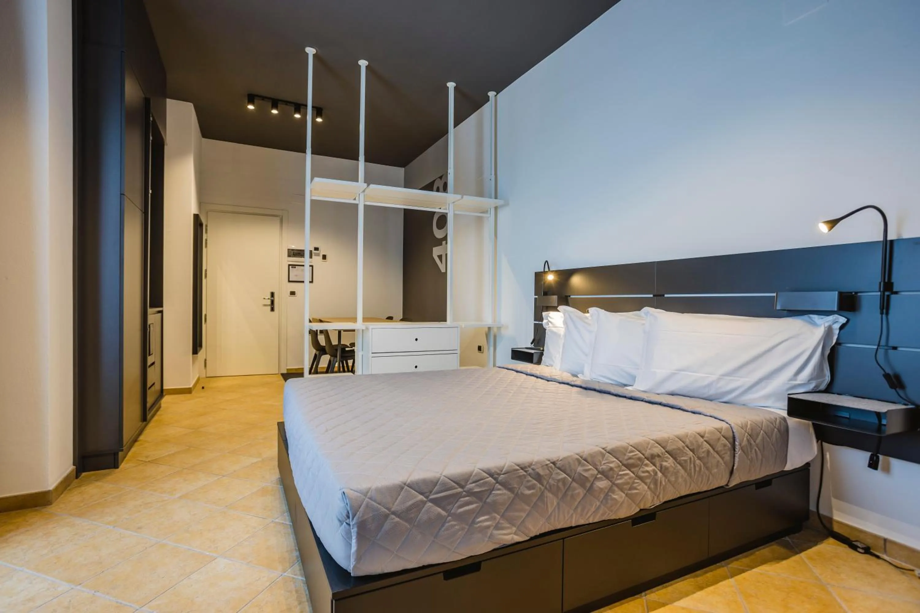 Bed in Residence 9 Line