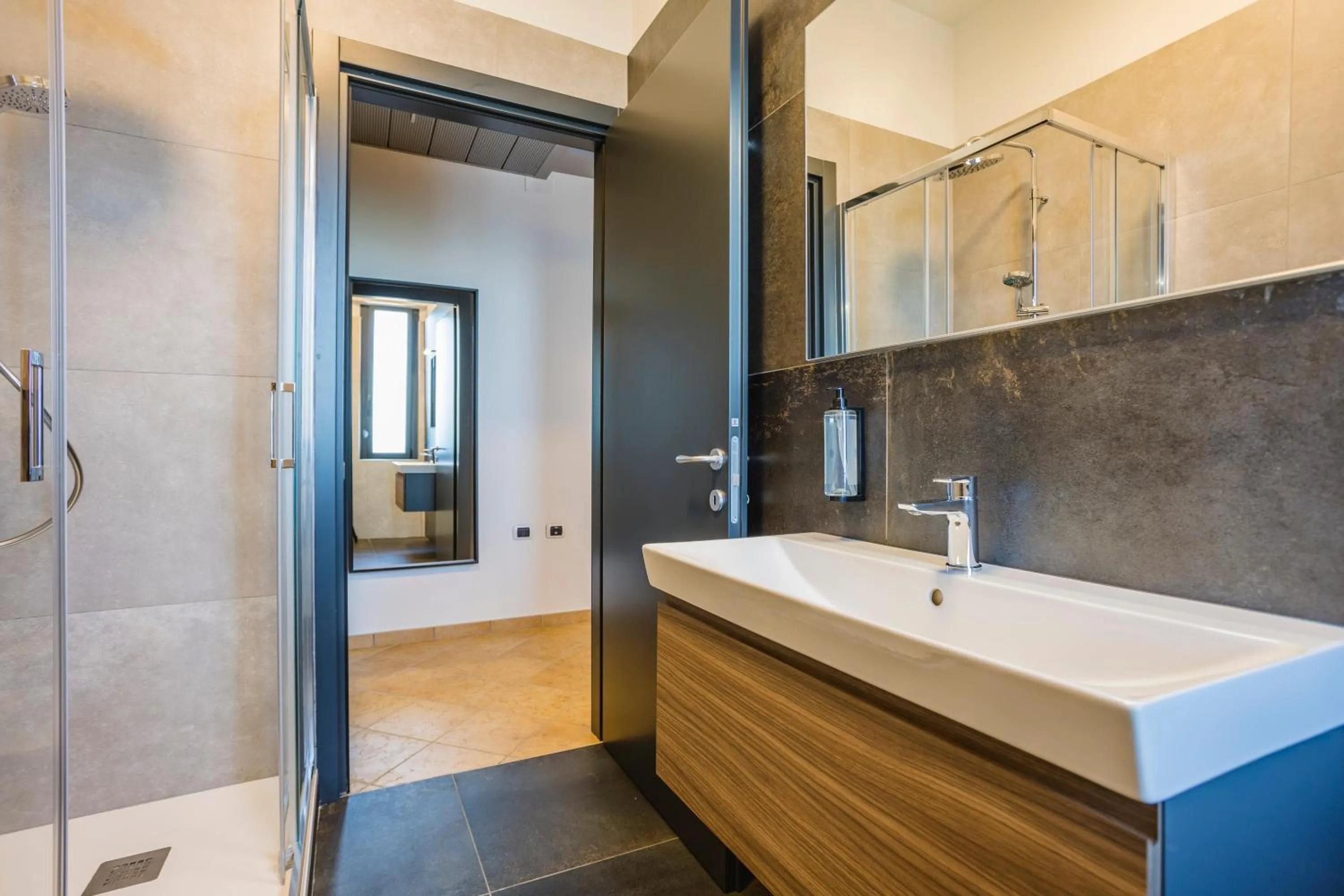 Shower in Residence 9 Line