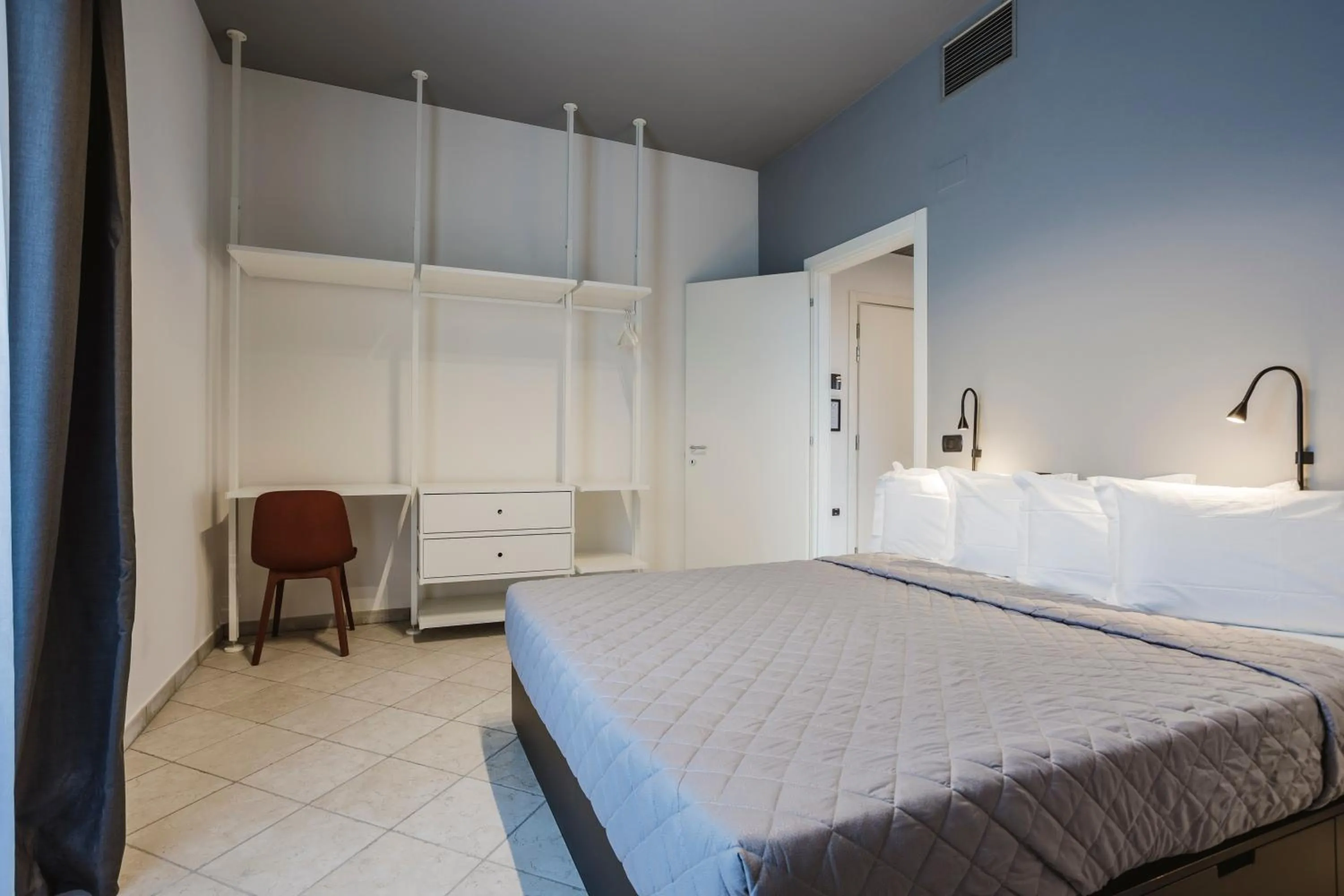 Bed in Residence 9 Line