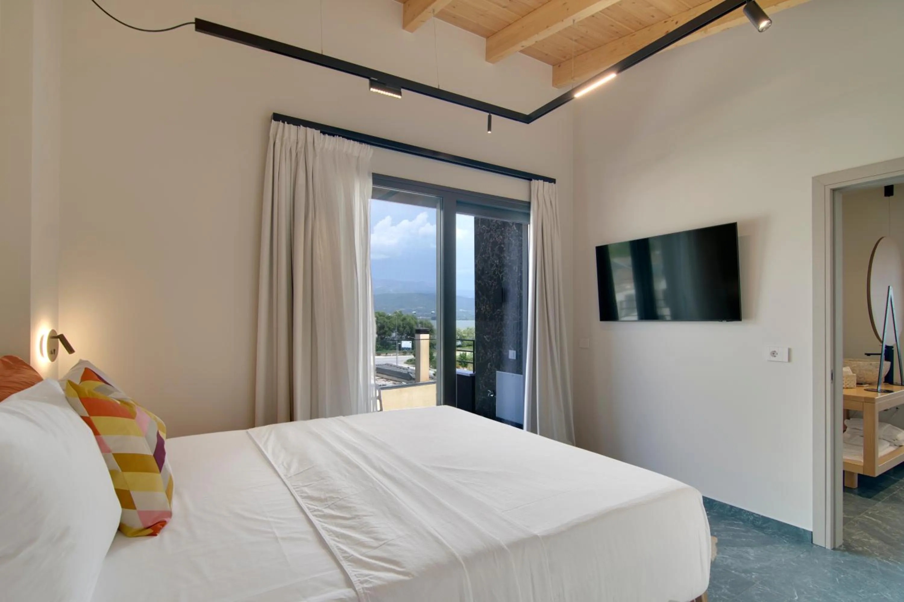 Bedroom, Bed in Selin Luxury Residences