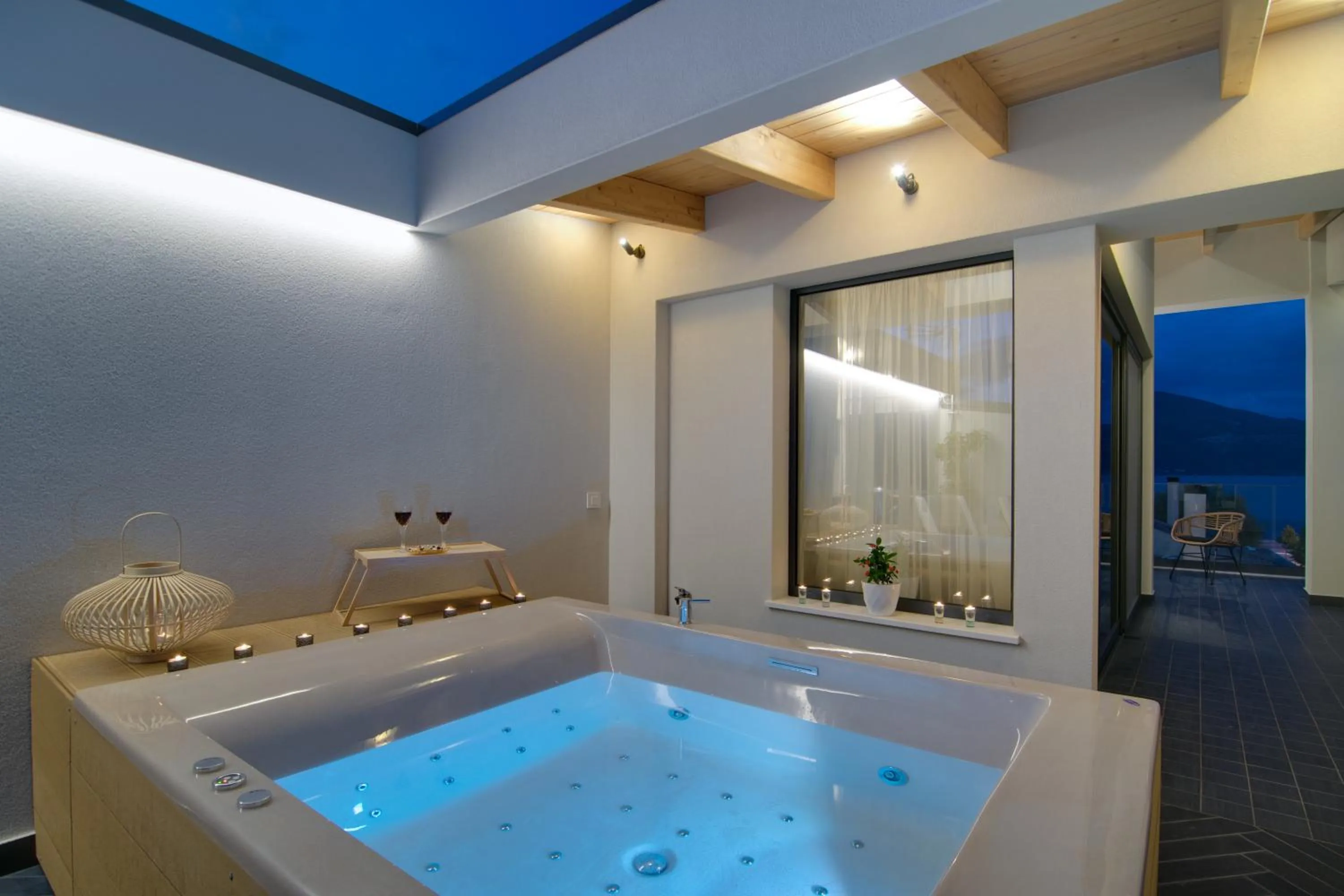 Hot Tub in Selin Luxury Residences