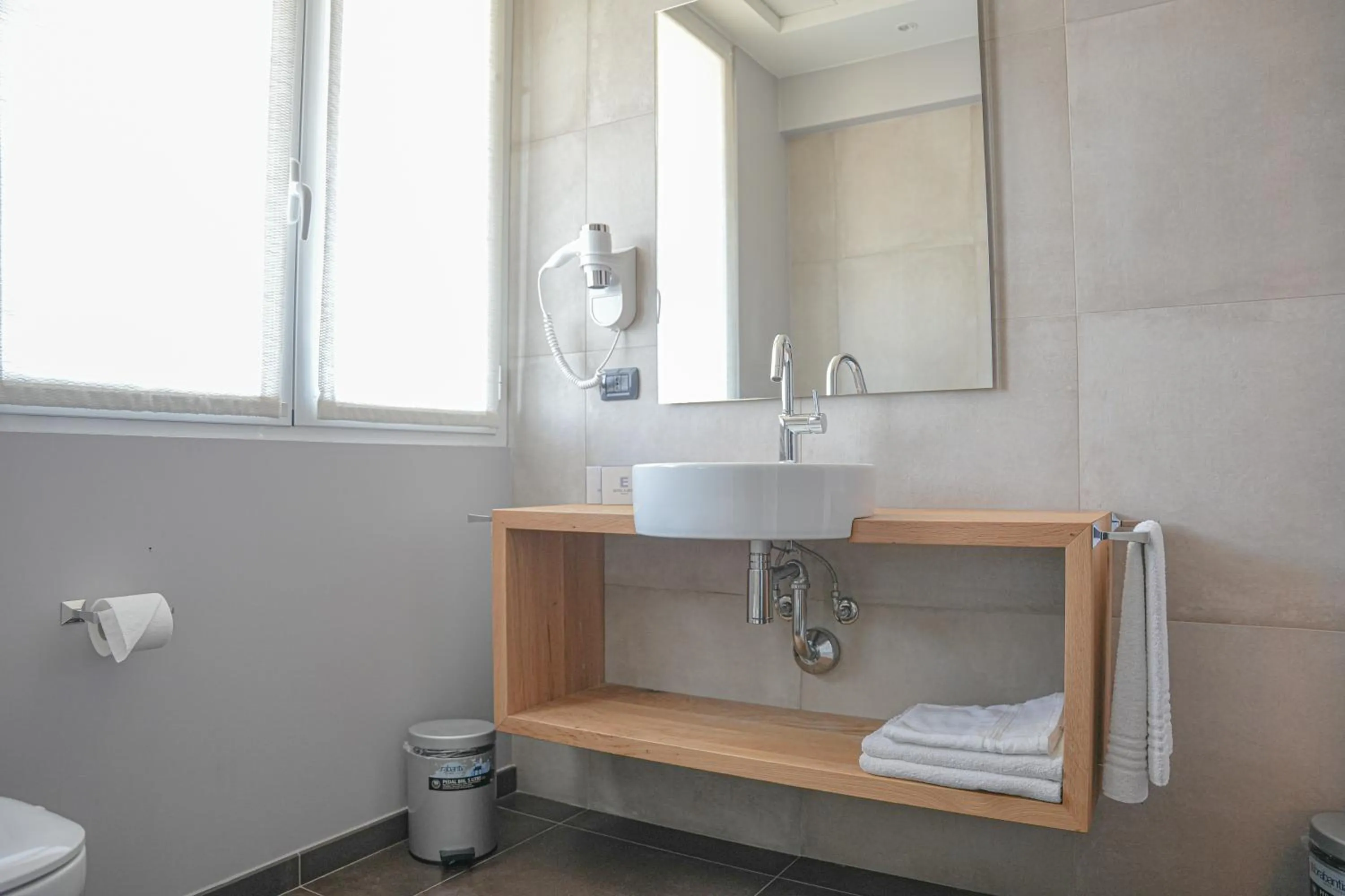 Toilet in Hotel Europa