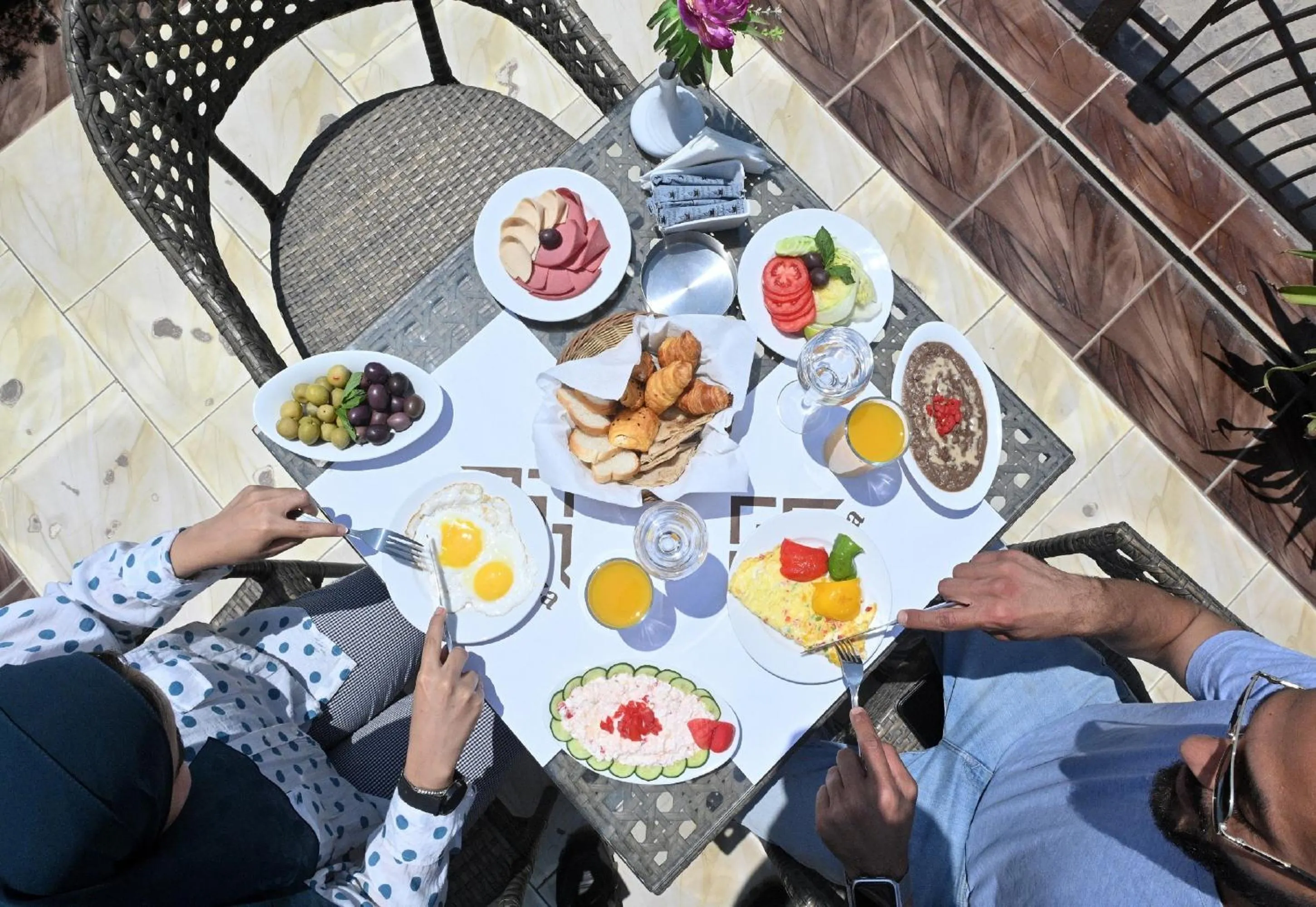 Food and drinks in Pyramids Gem Plaza Hotel