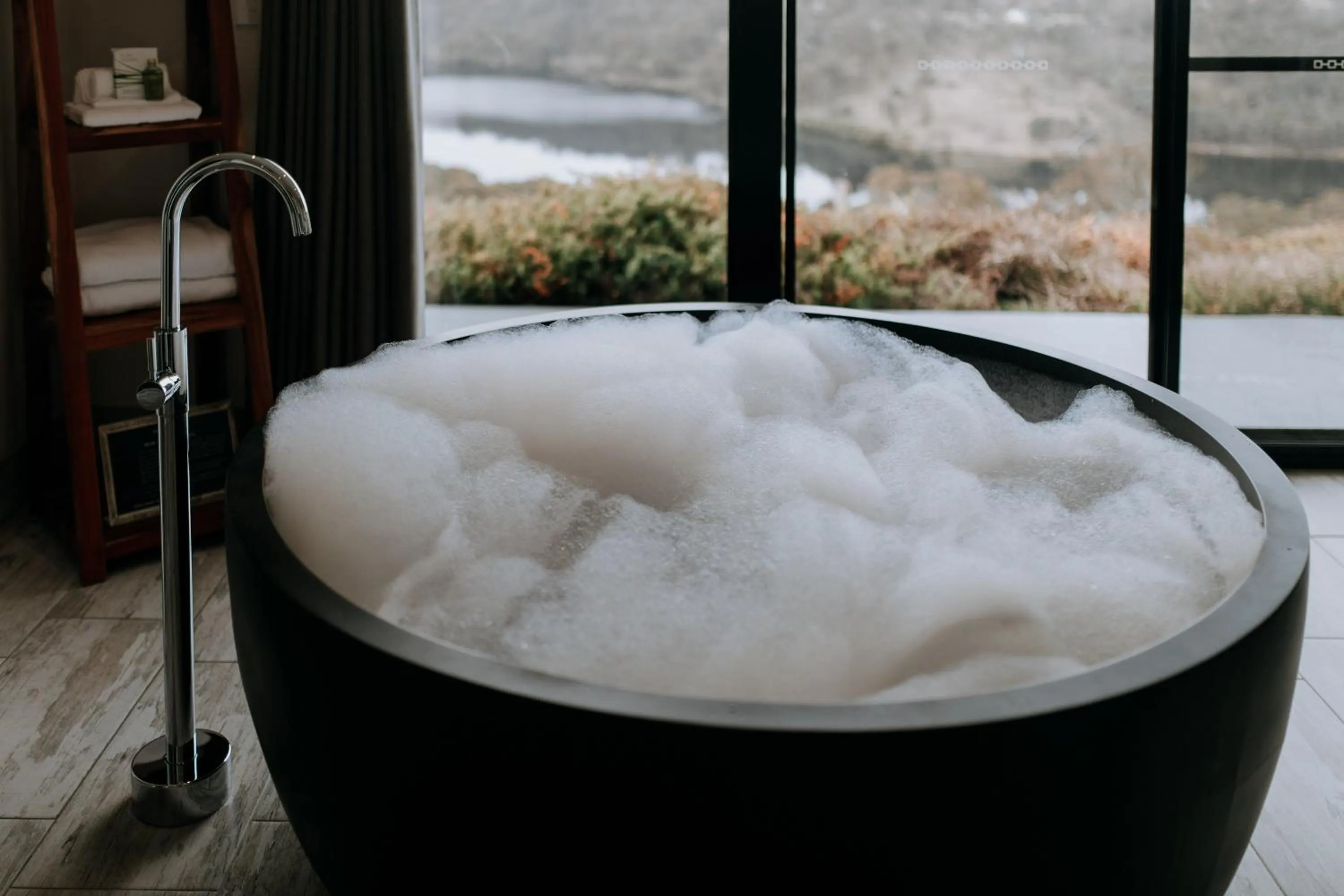 Bath in Eagle View Escape