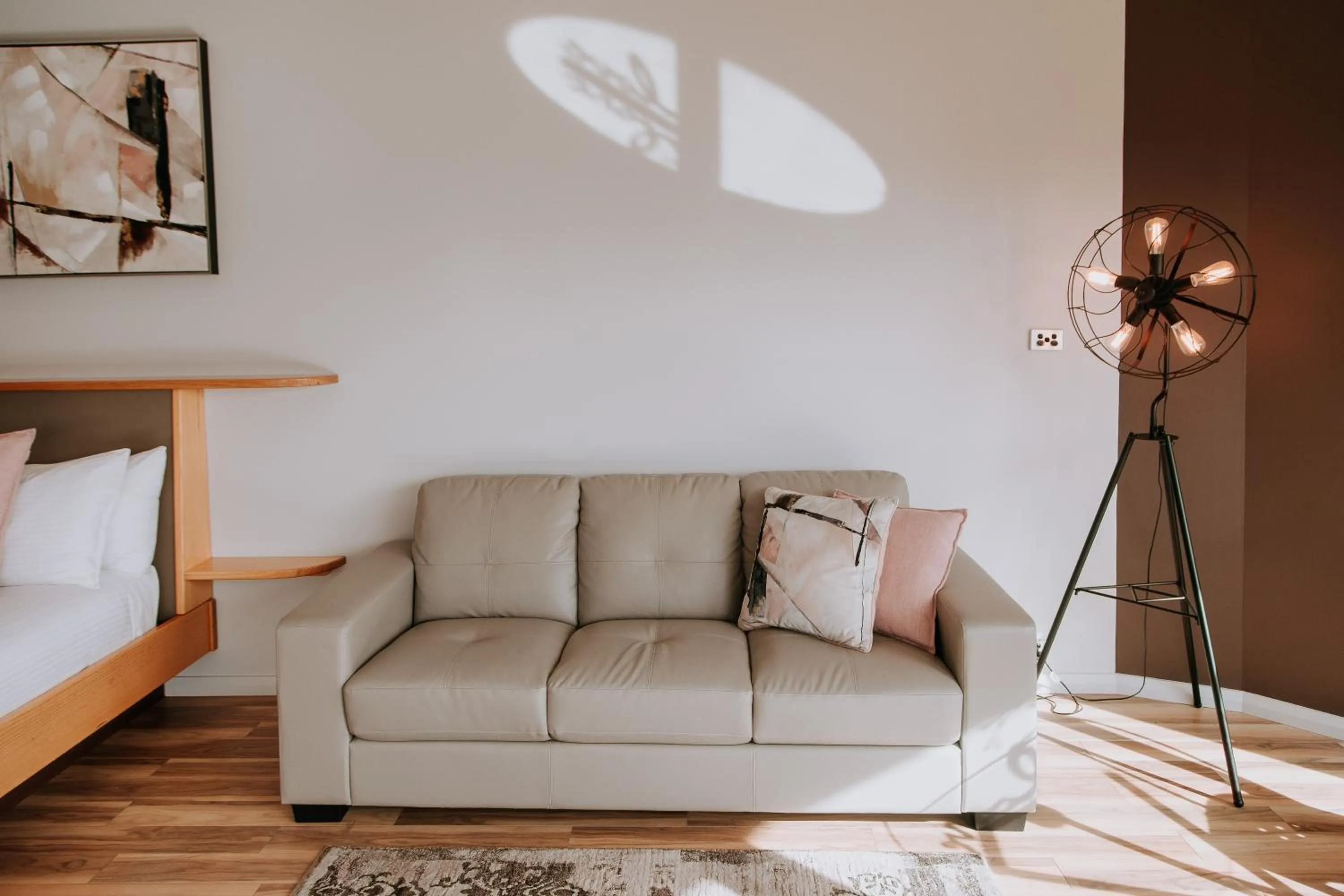 Seating area in Eagle View Escape