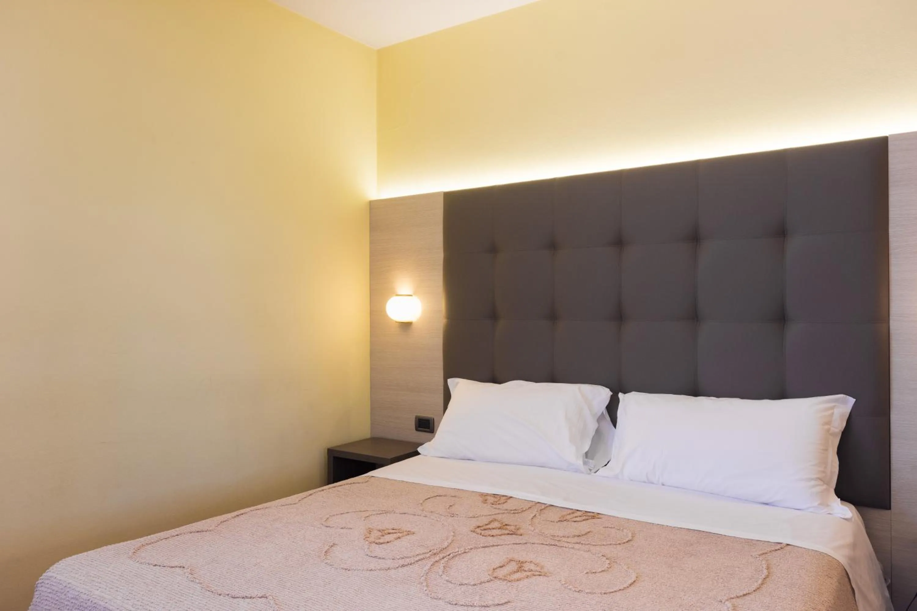 Bed in Park Hotel Ristorante Ca' Bianca