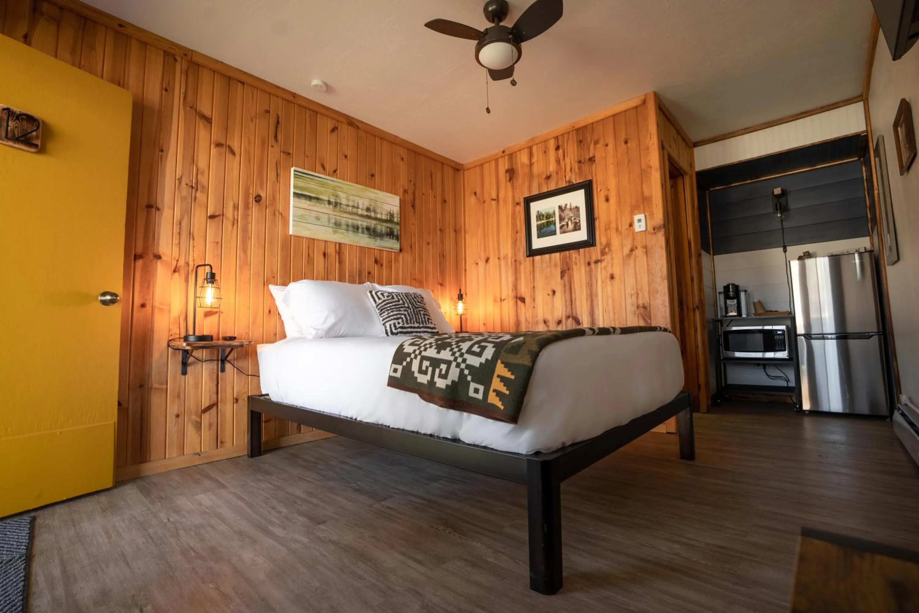 Bed in Columbia Point Resort