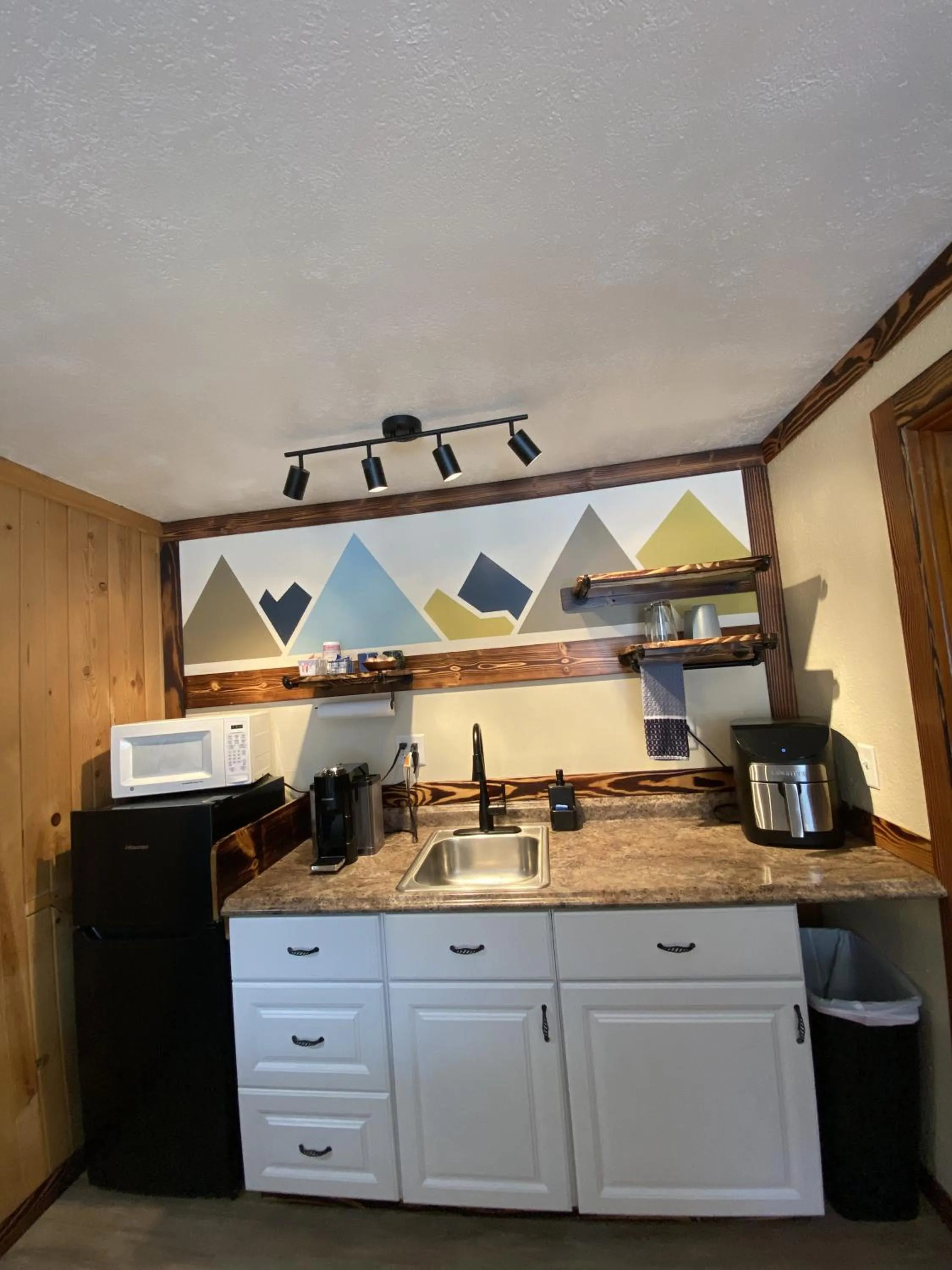 Columbia Point Resort