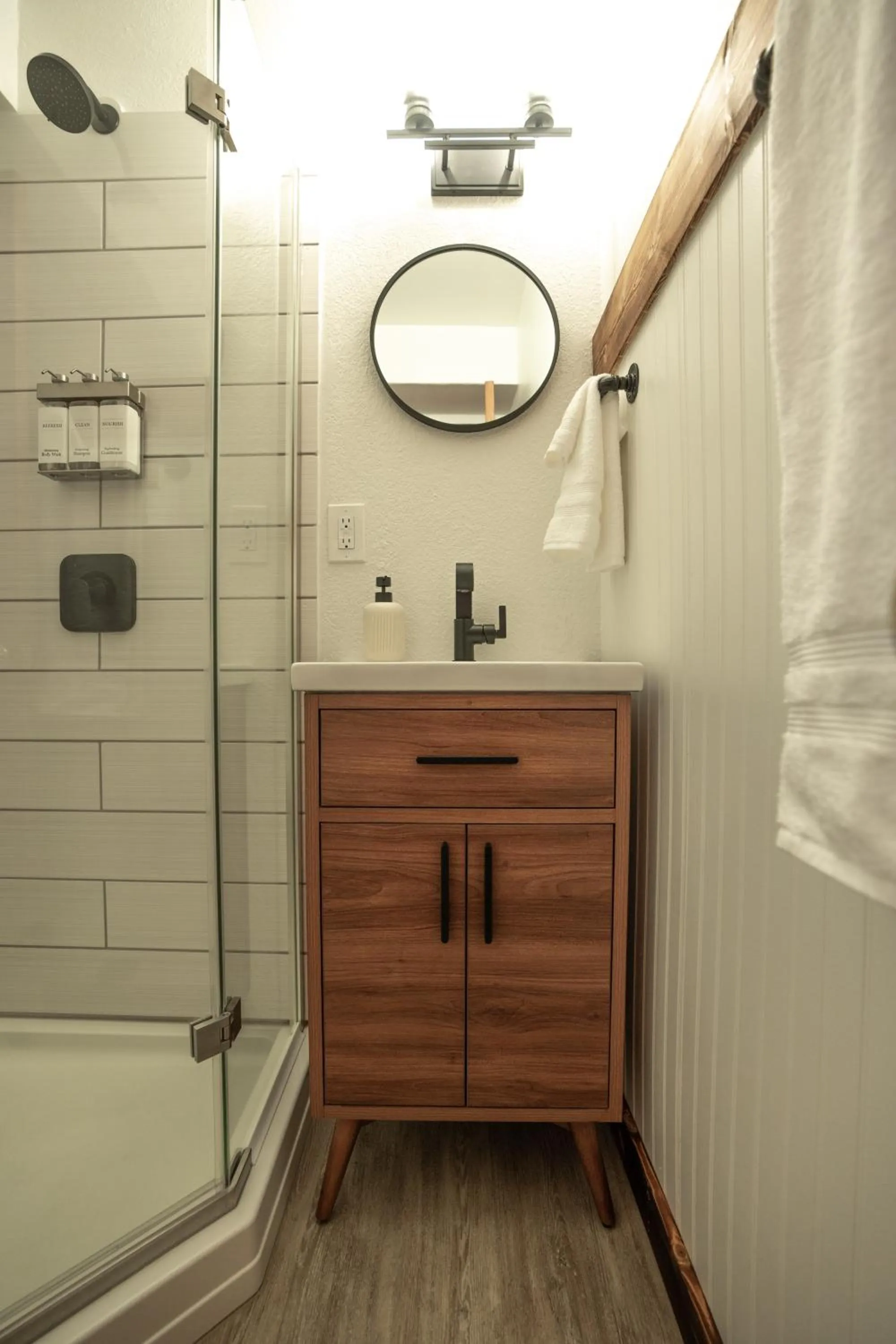 Columbia Point Resort